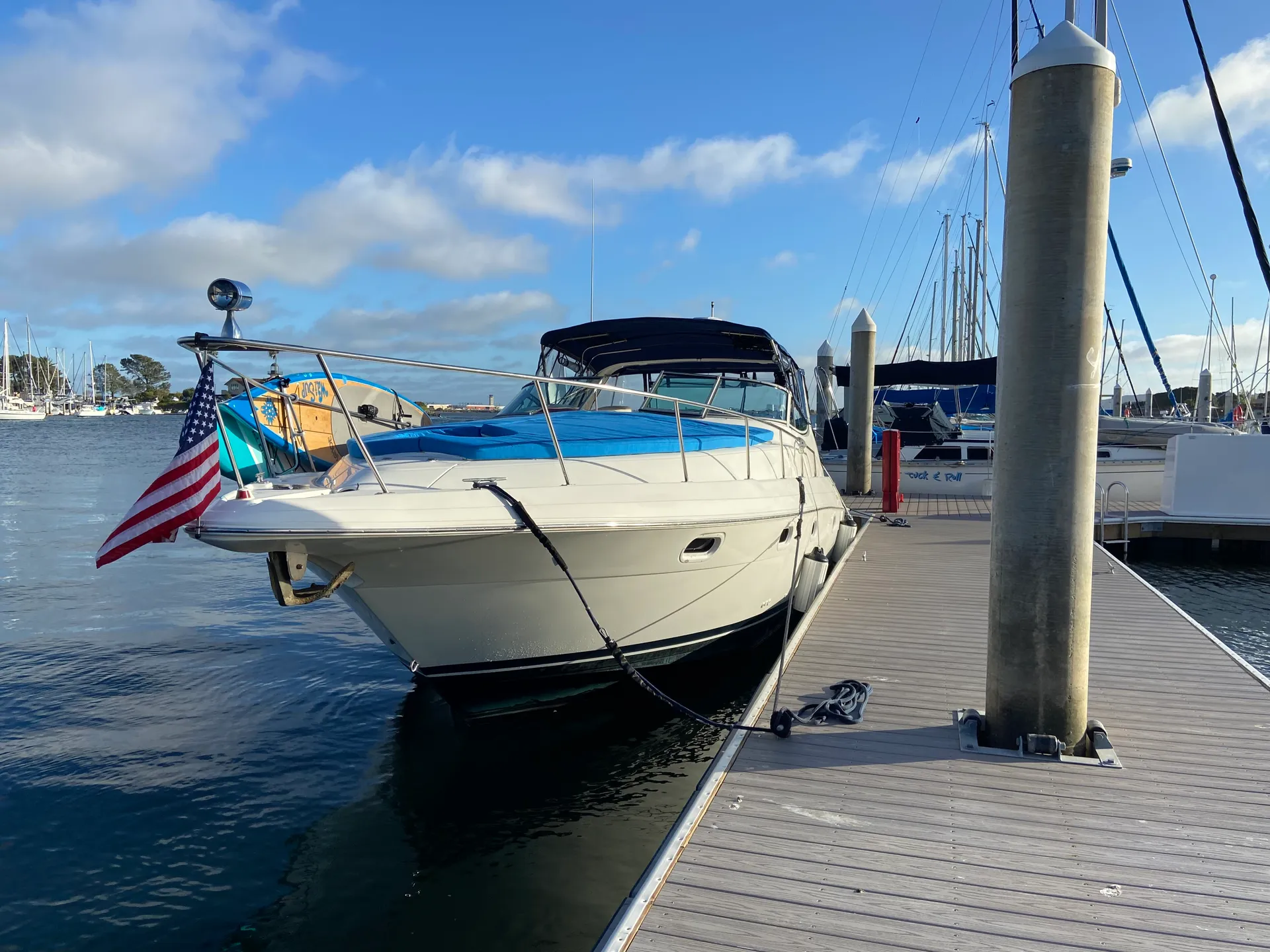 Beautiful 40' Cruiser Yacht on San Diego Bay with Licensed Captain