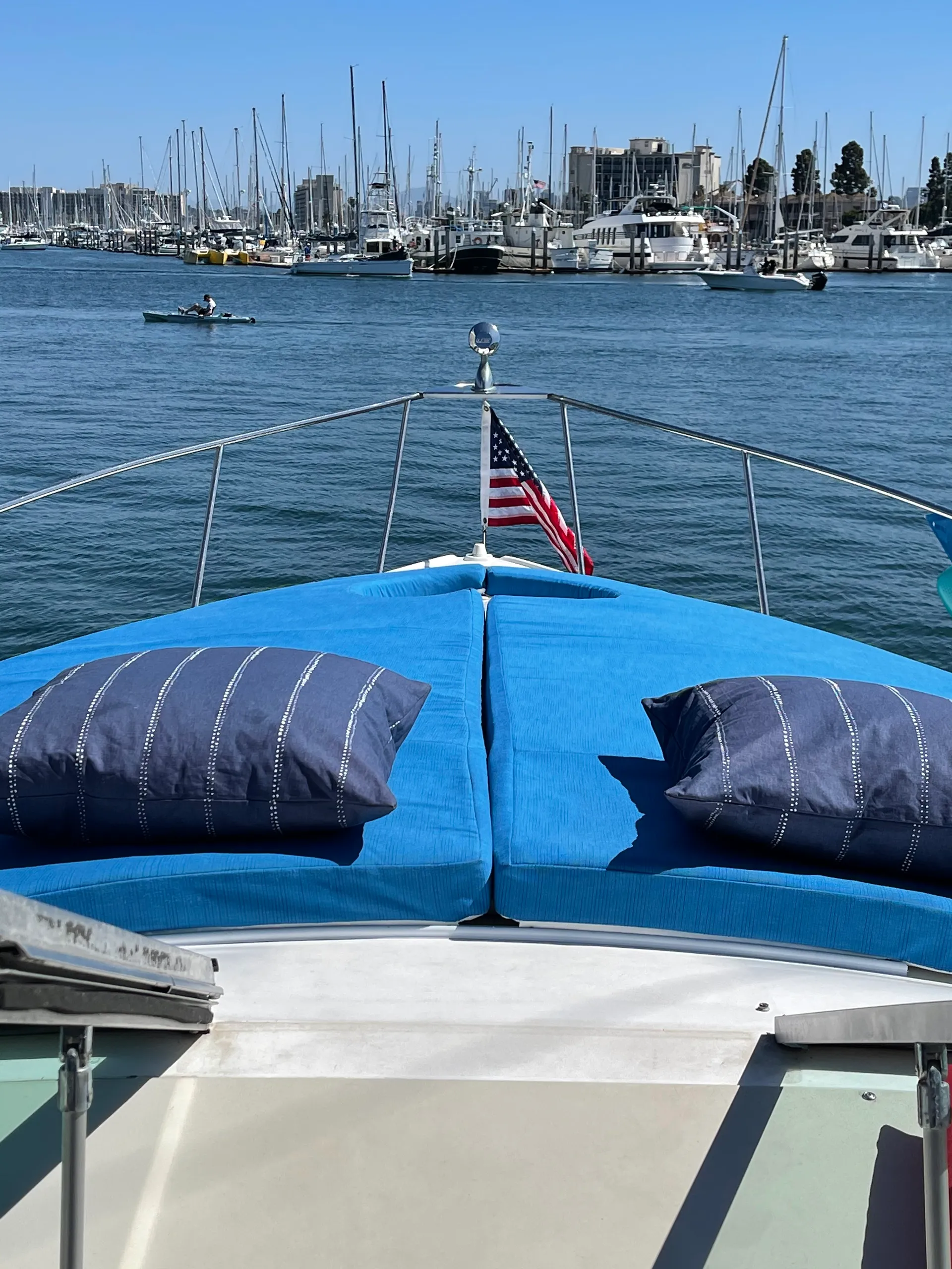 Beautiful 40' Cruiser Yacht on San Diego Bay with Licensed Captain