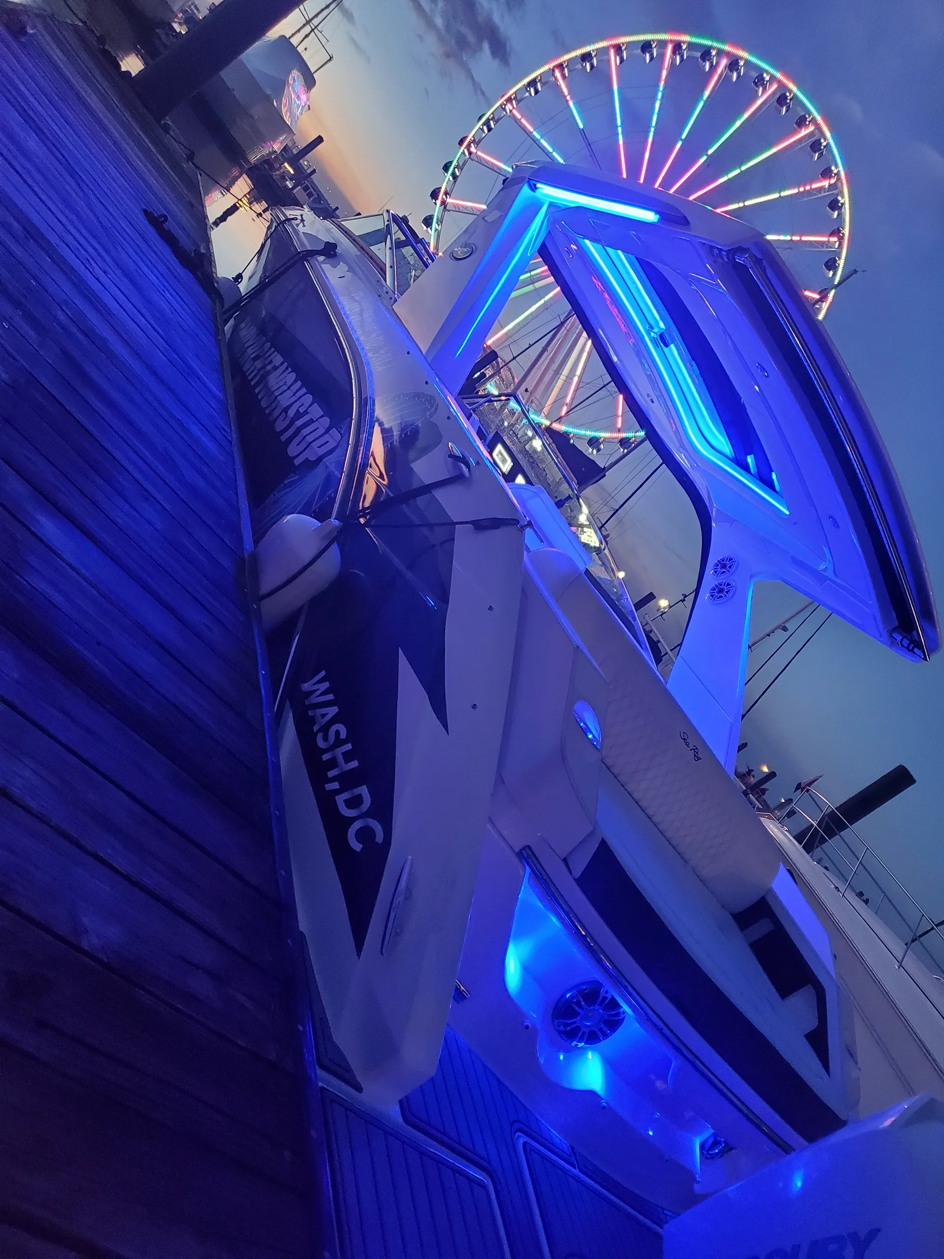 Searay 33 Huge BOAT - National Harbor-READ DESCRIPTION 
