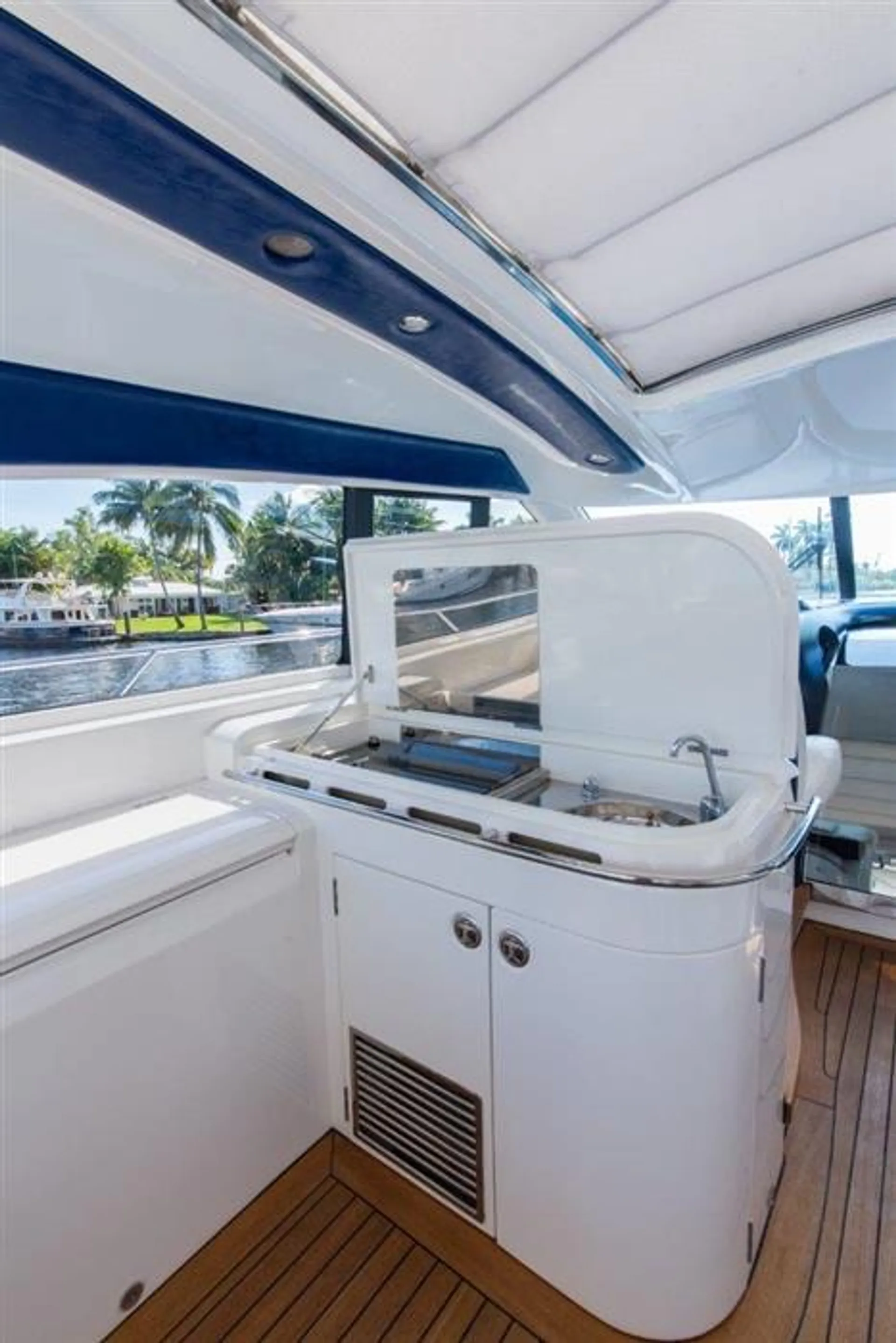 M/Y Sweet Thing 70' V65 Princess in North Miami, FL! * 13 PPL *