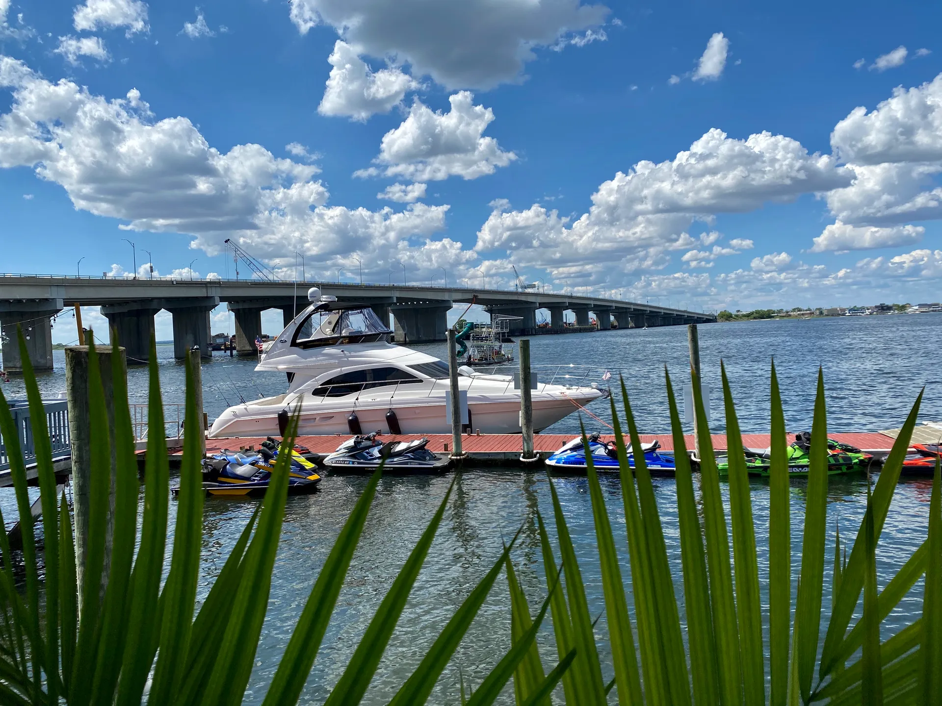 46 foot fully loaded Sea Ray Luxury Yacht. Minutes