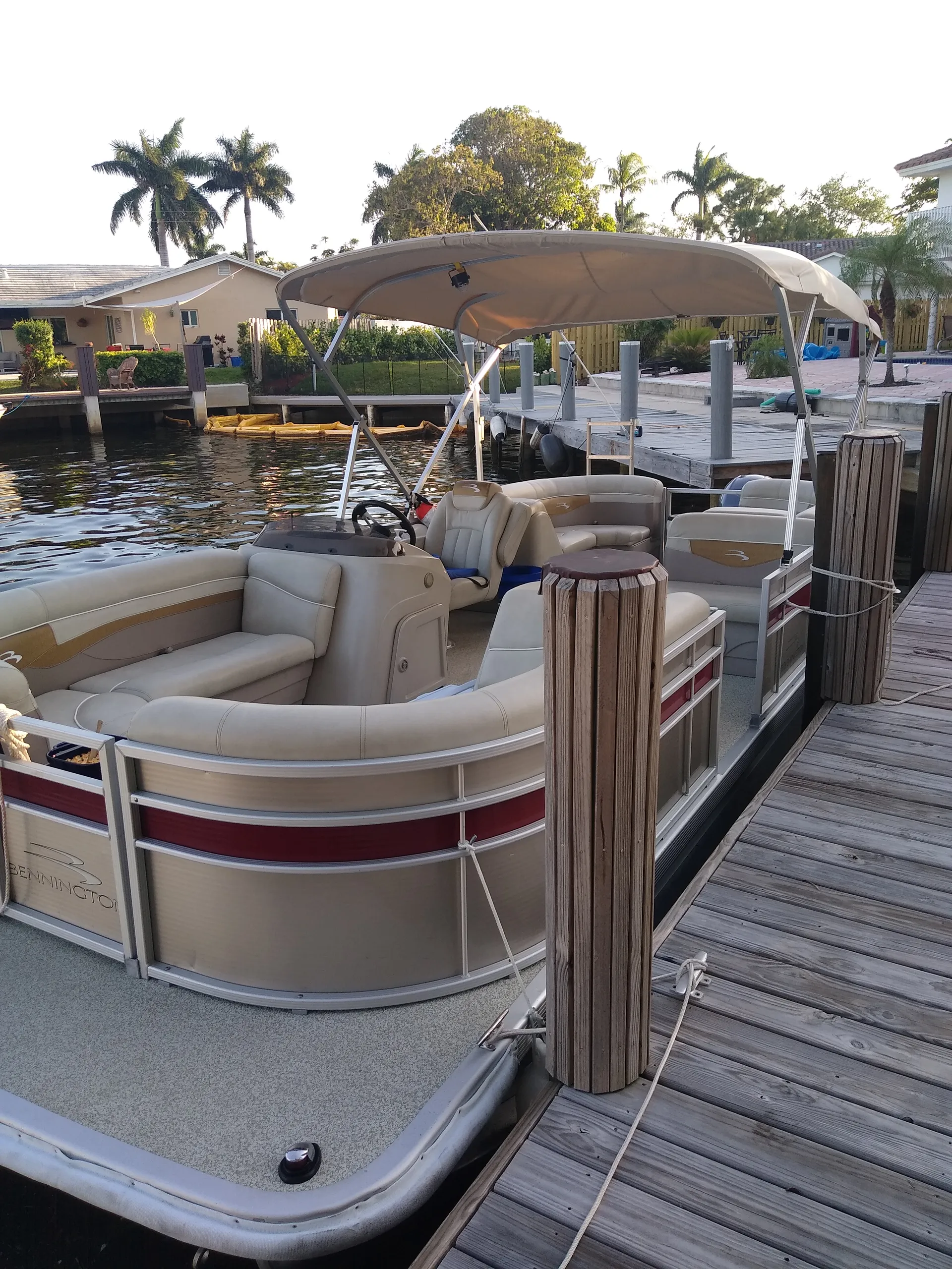 Bennington Marine 24SFX SPS Tri-Toon in Fort Lauderdale, FL — photo 4