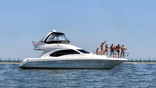 Rent a Sea Ray Boats cruiser in Brooklyn, NY near me