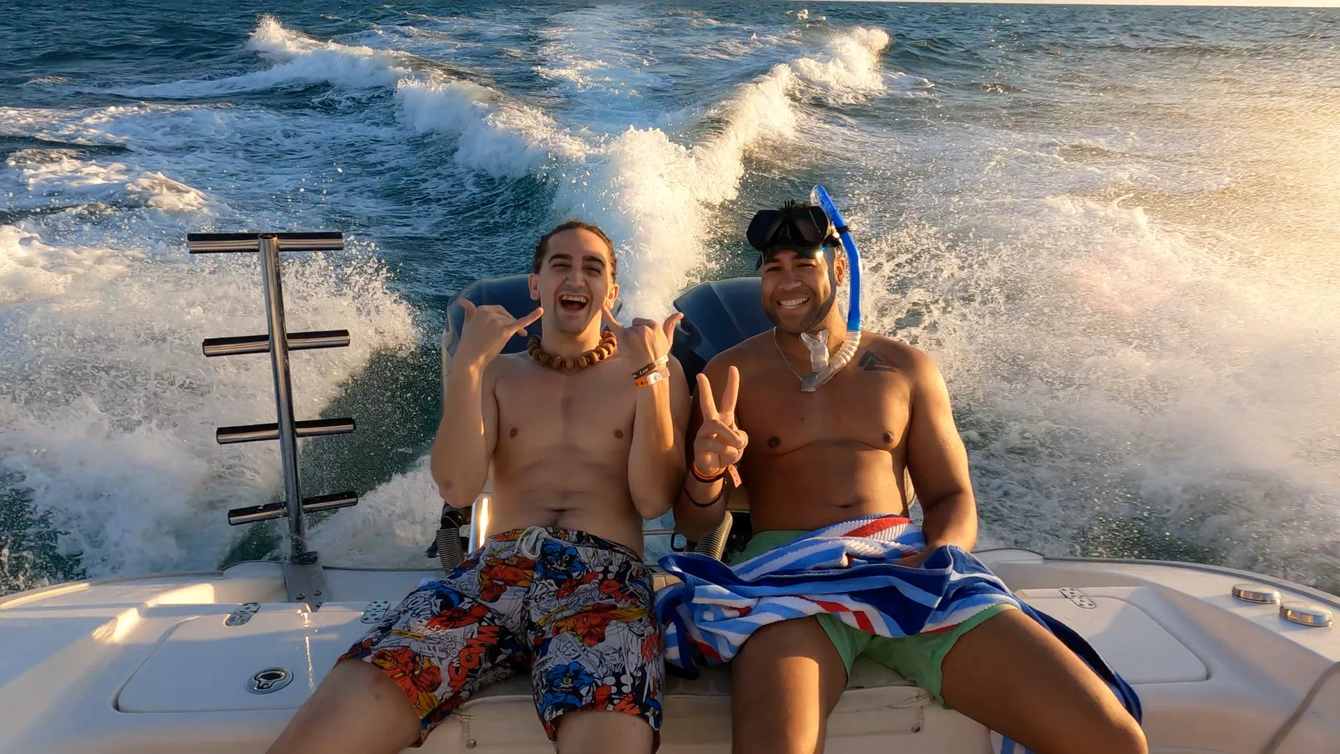 Reef snorkeling and Sandbar Tour