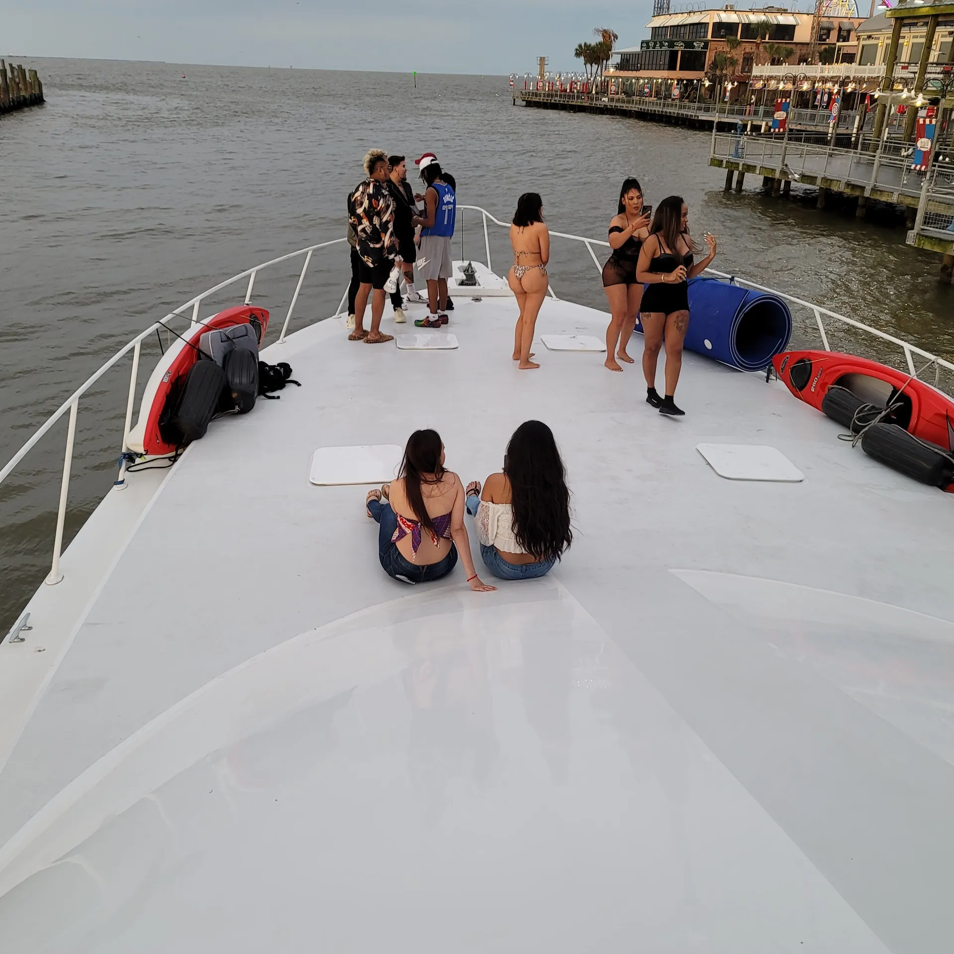 Other 74ft Sportfish Yacht in Kemah, TX — photo 8