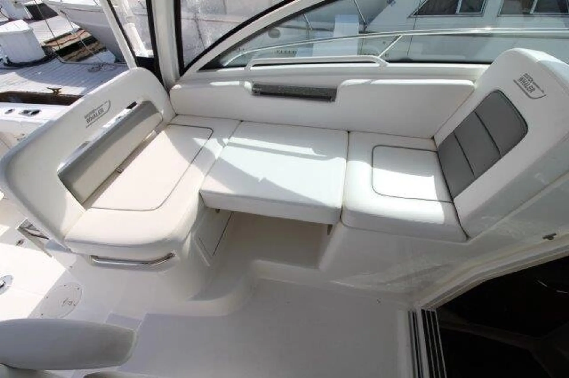 Boston Whaler 315 Conquest w/2-300CXL DTS Verado in San Diego, CA — photo 7