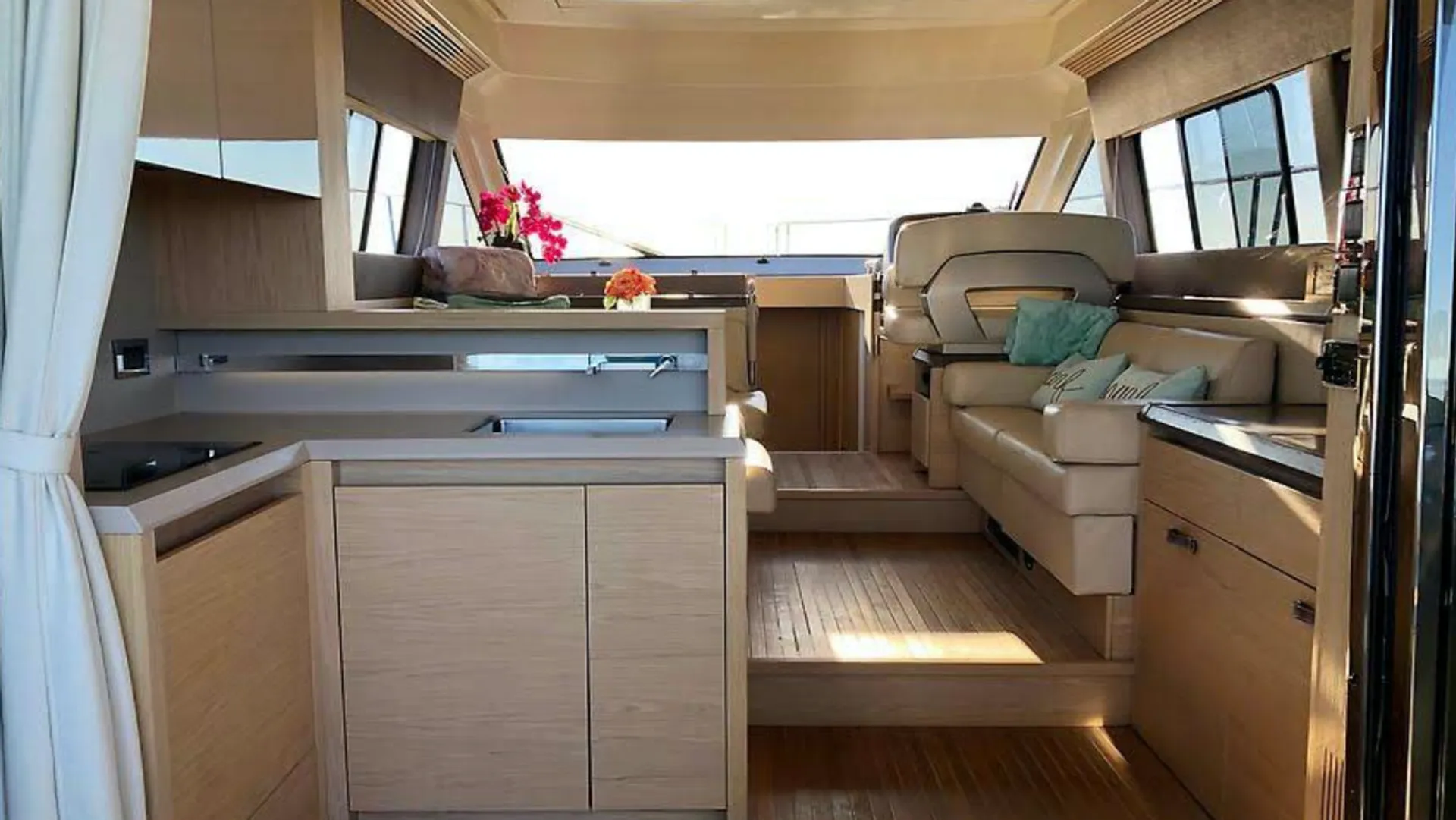 Beneteau USA Monte Carlo 5 in St. Petersburg, FL — photo 6