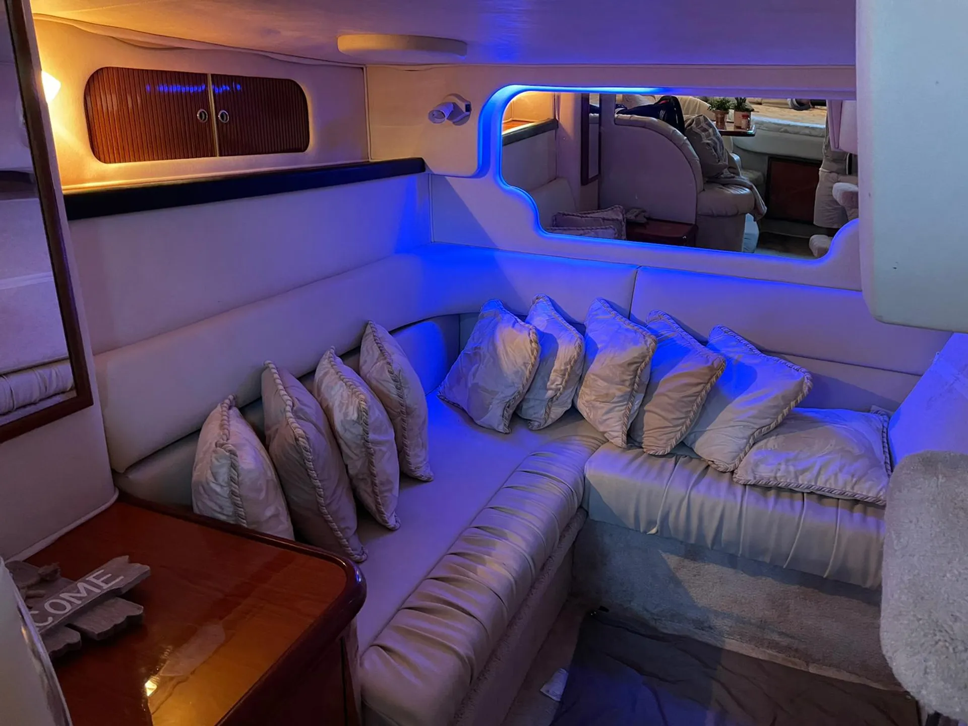 Sea Ray Boats 340 Sundancer in Miami, FL — photo 8