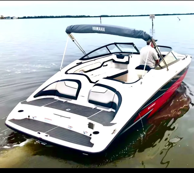 Rent a YAMAHA bow rider in Annapolis, MD near me