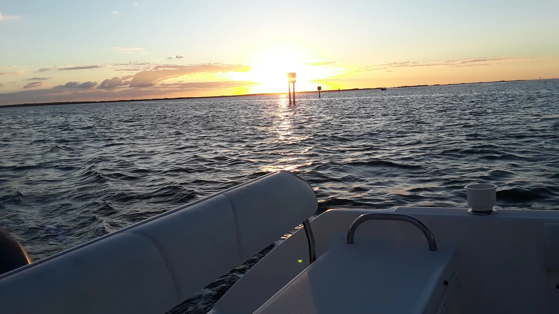 Scenic & sunset tours, dolphin cruises and more!