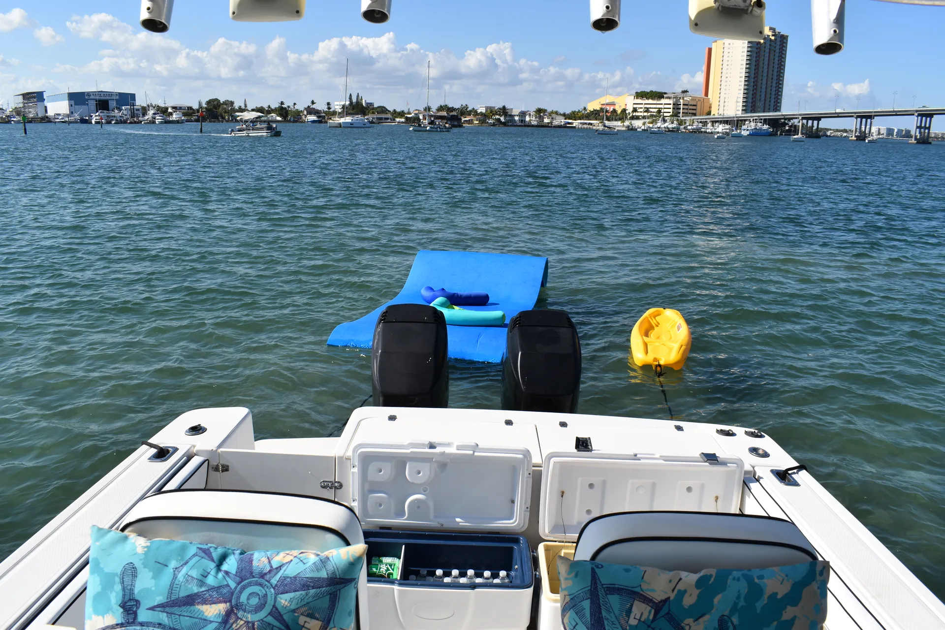 Pro-Line Boats 2810 Walkaround in North Palm Beach, FL — photo 7