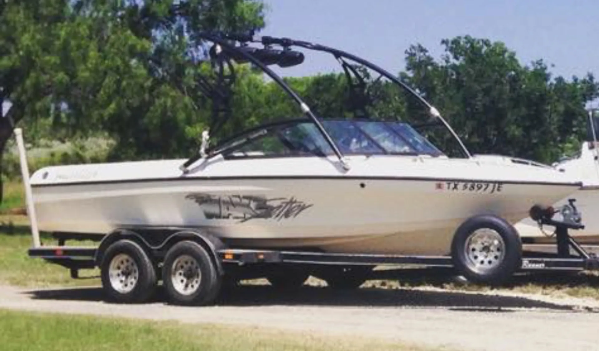 Malibu Boats Sunsetter 21 VLX in Uvalde, TX — photo 3