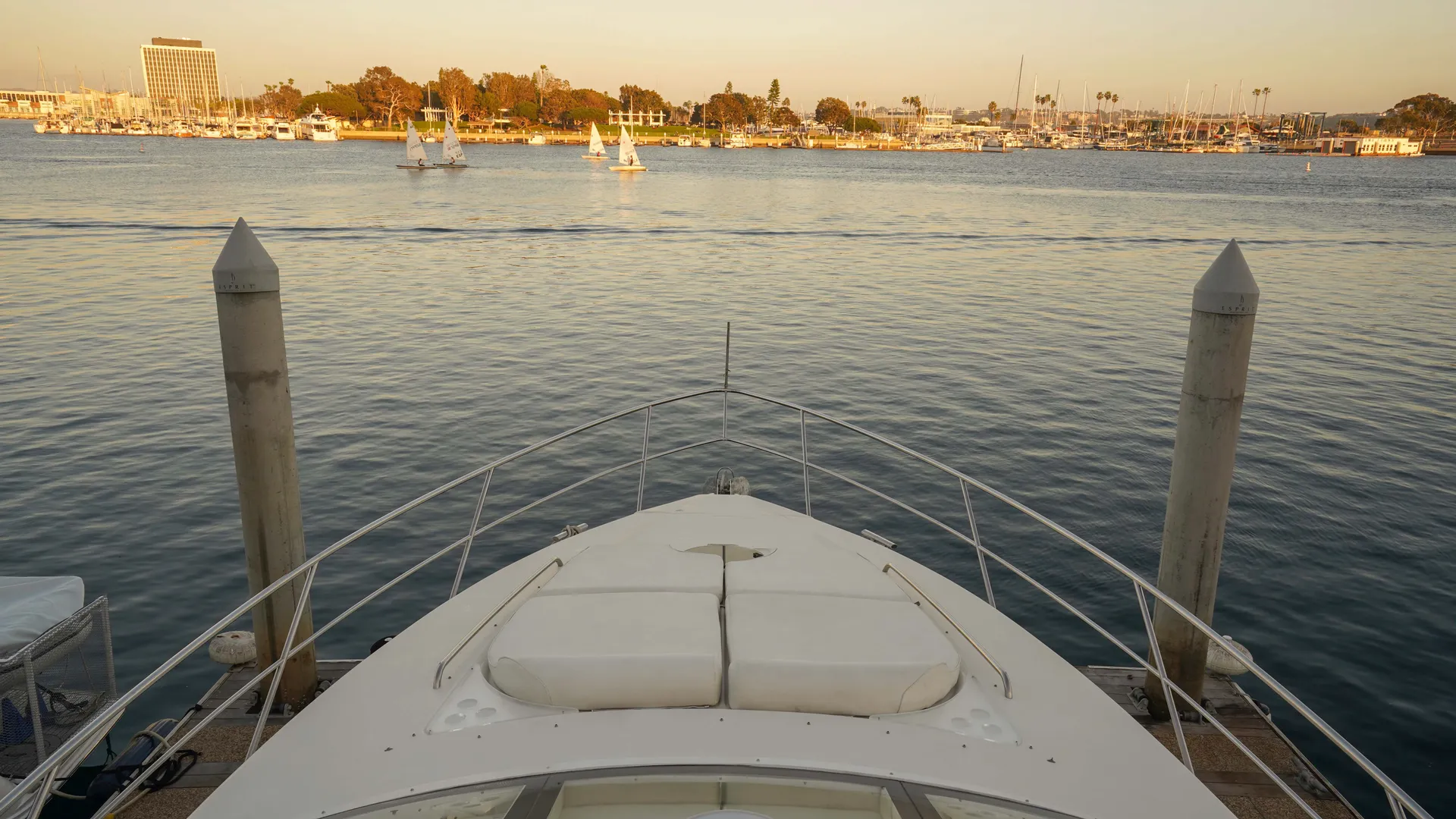 60 feet luxury yacht - Lots of toys 