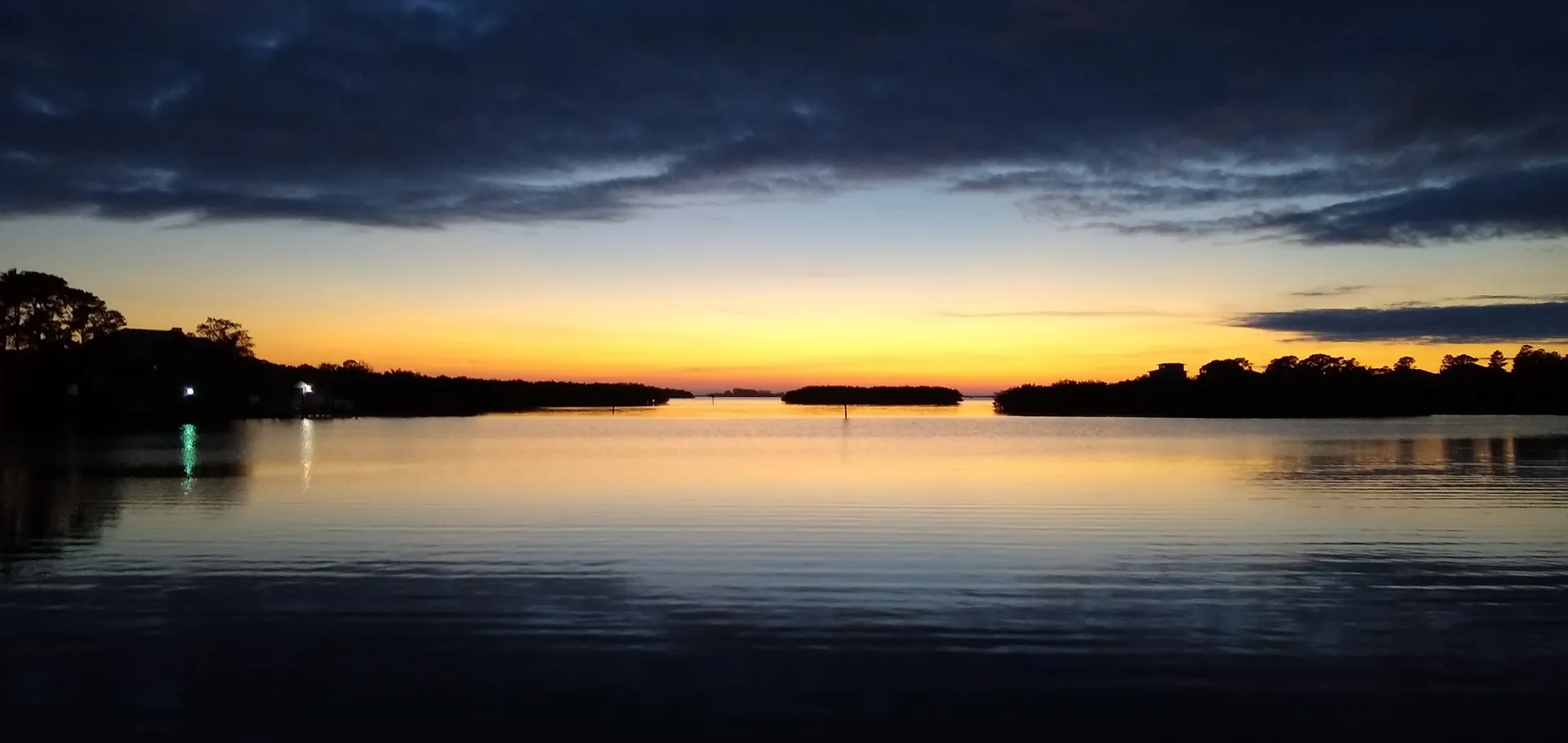 Scenic & sunset tours, dolphin cruises and more!