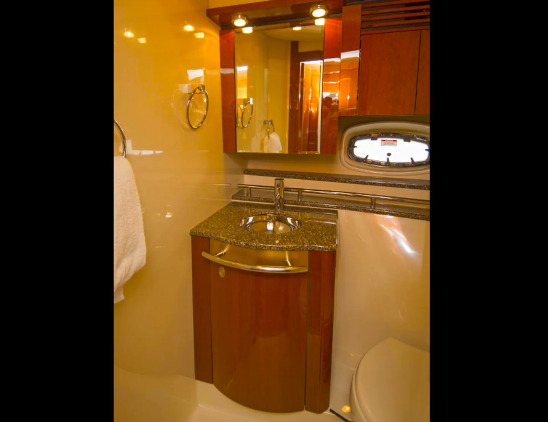 Sea Ray Boats IO1082539 in Miami Beach, FL — photo 10