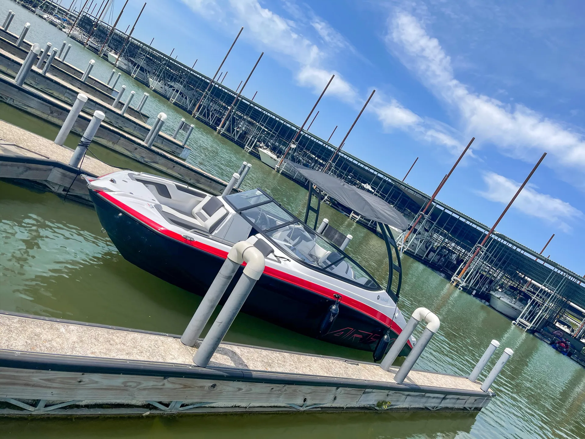 YAMAHA AR210  in Austin, TX — photo 3