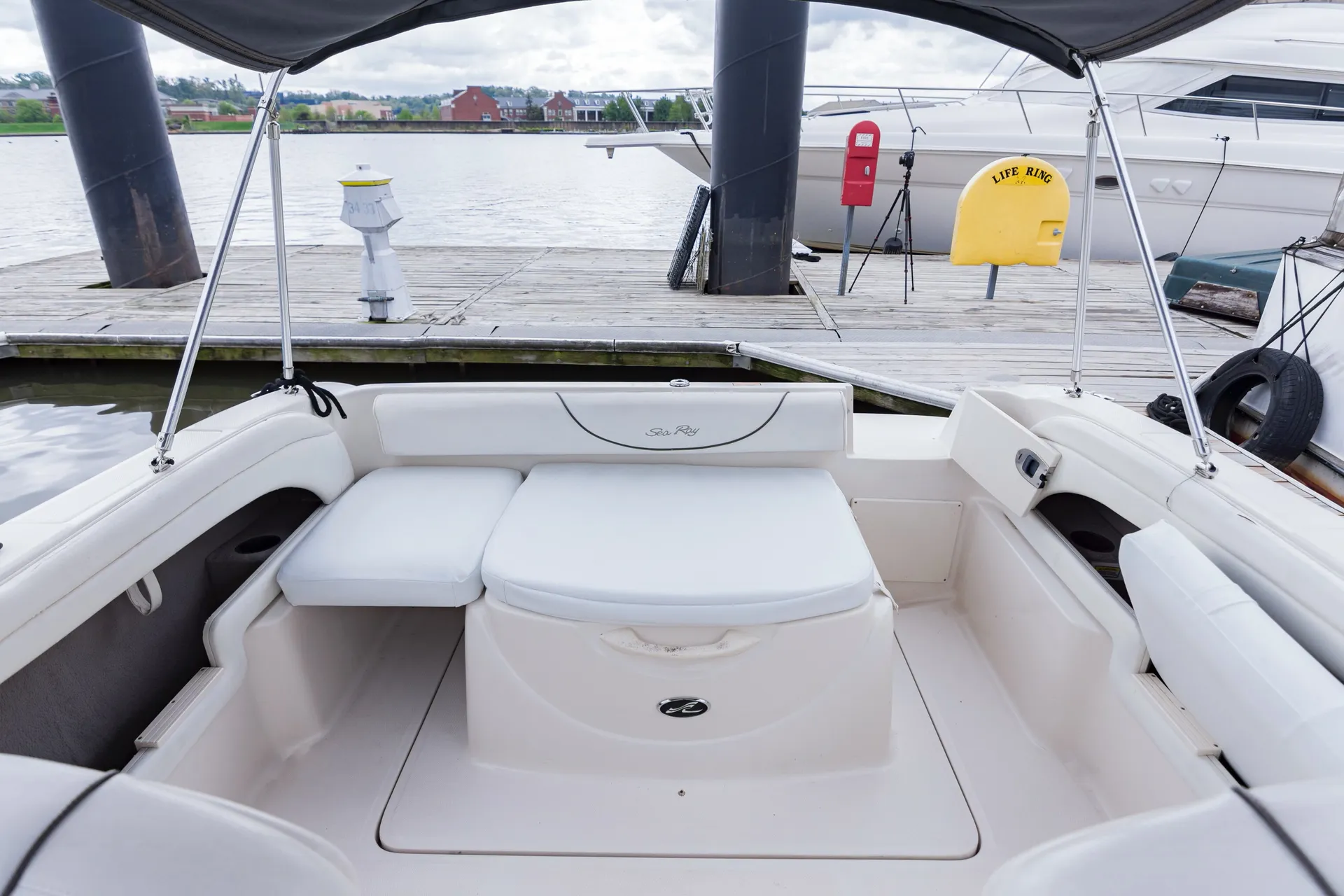 Sea Ray Boats Other in Washington, DC — photo 4