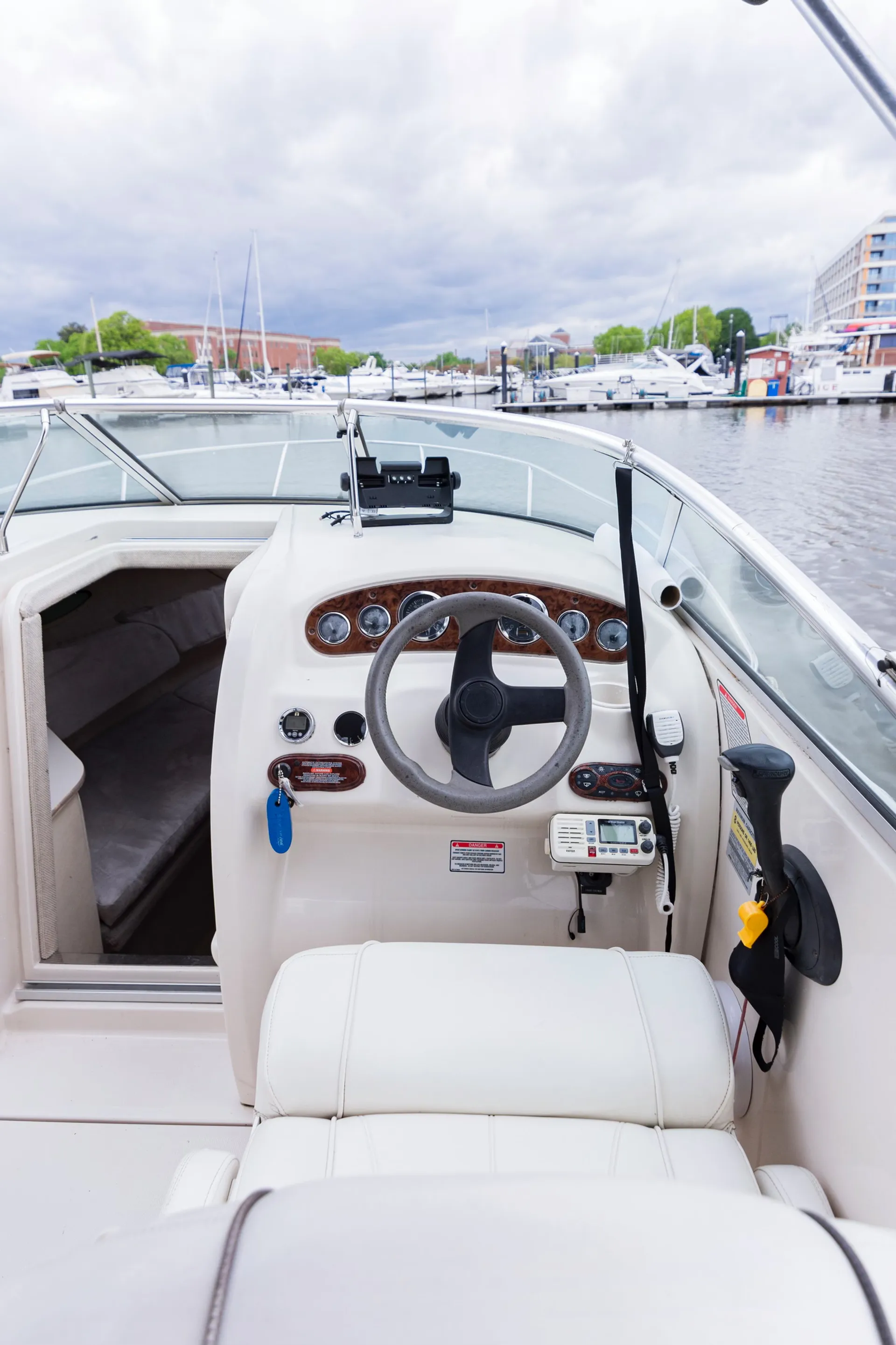 Sea Ray Boats Other in Washington, DC — photo 3