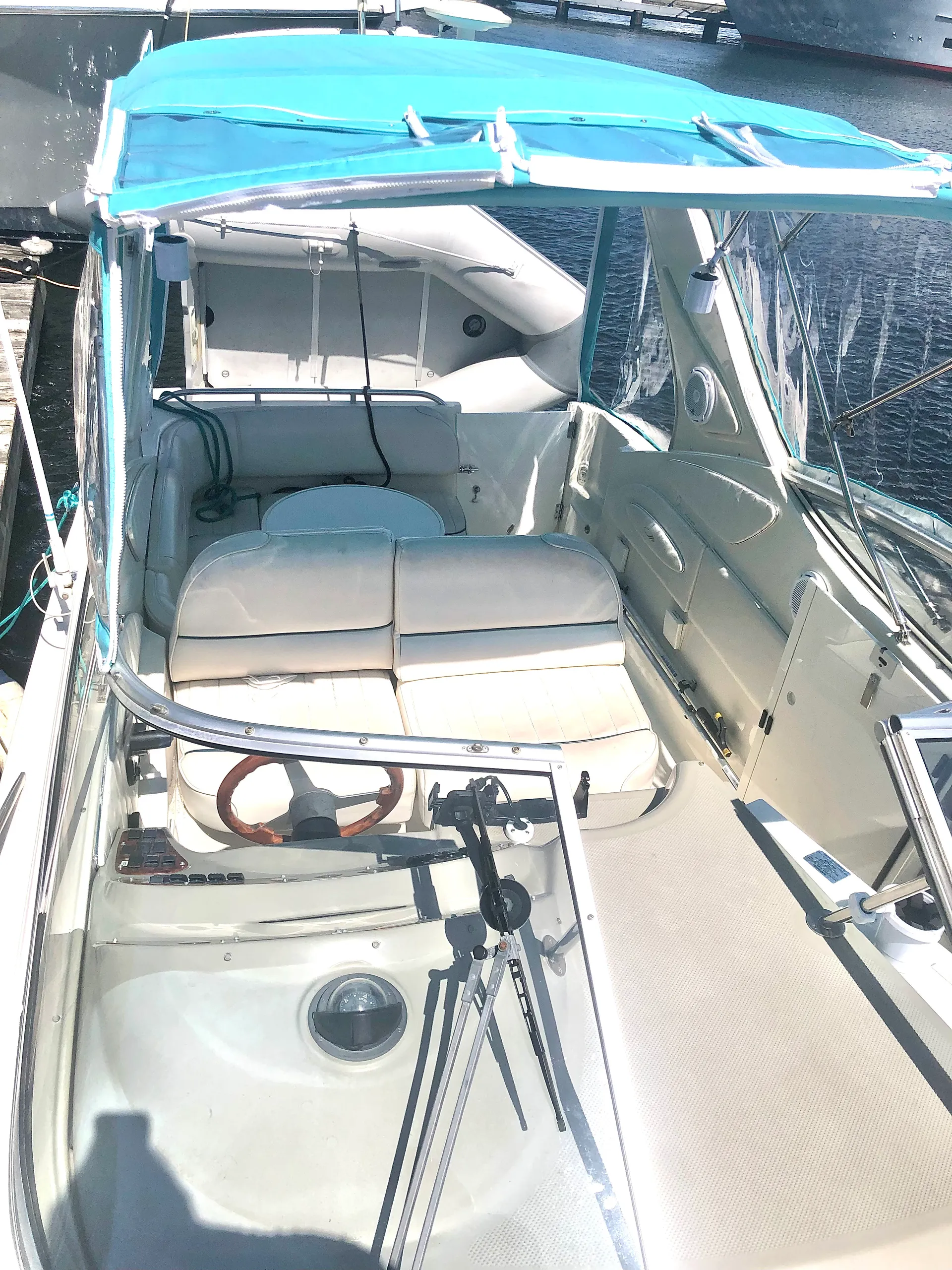 CruisetoLakeWAfromSLU🧭 29’🛥️Toilet💩✅ Enclosure☔️😎 ✅⚓️✅ ⛽️OnMyTime✅