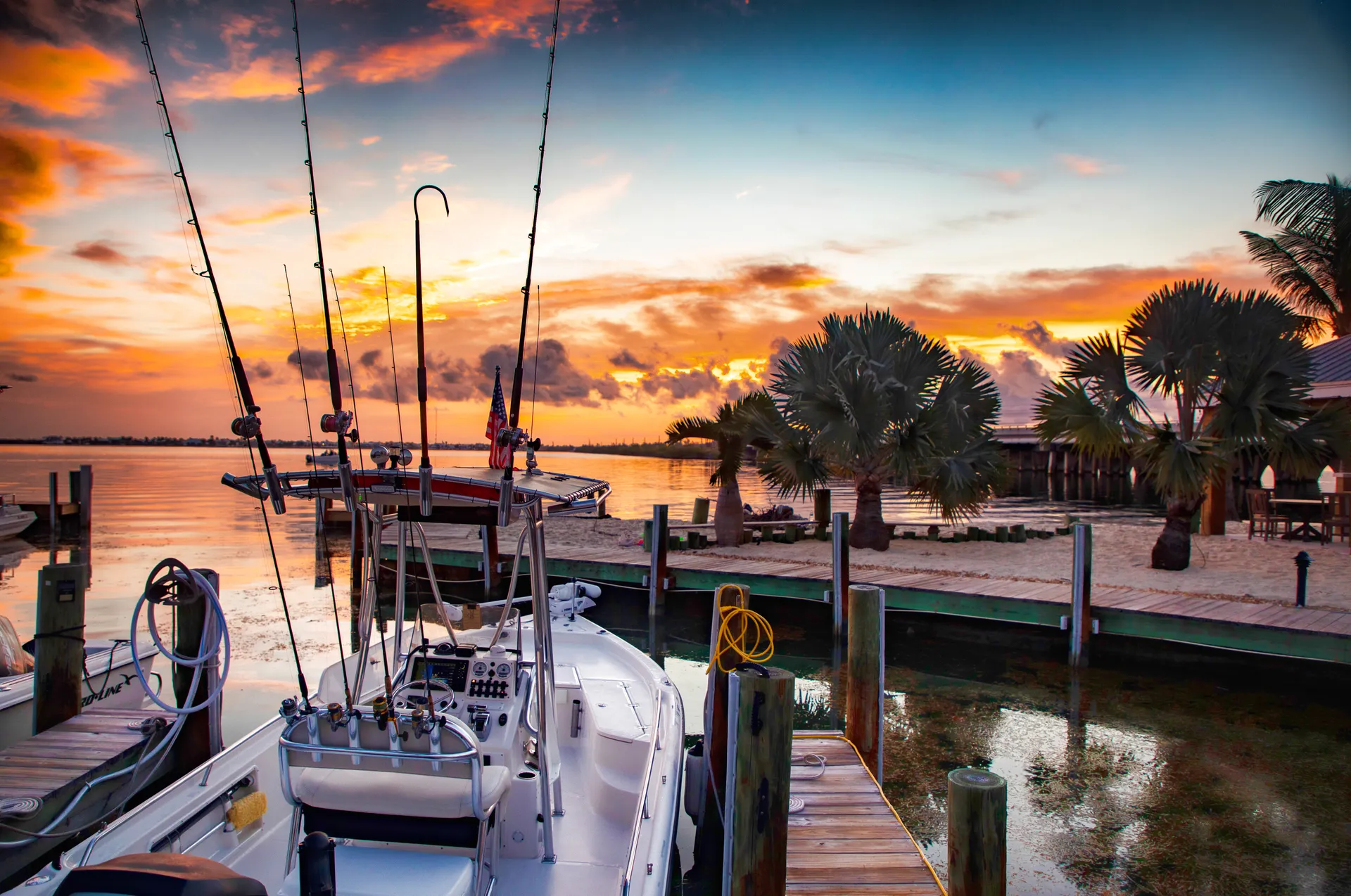Triton (TN) 218 Bay Explorer  in Naples, FL — photo 2