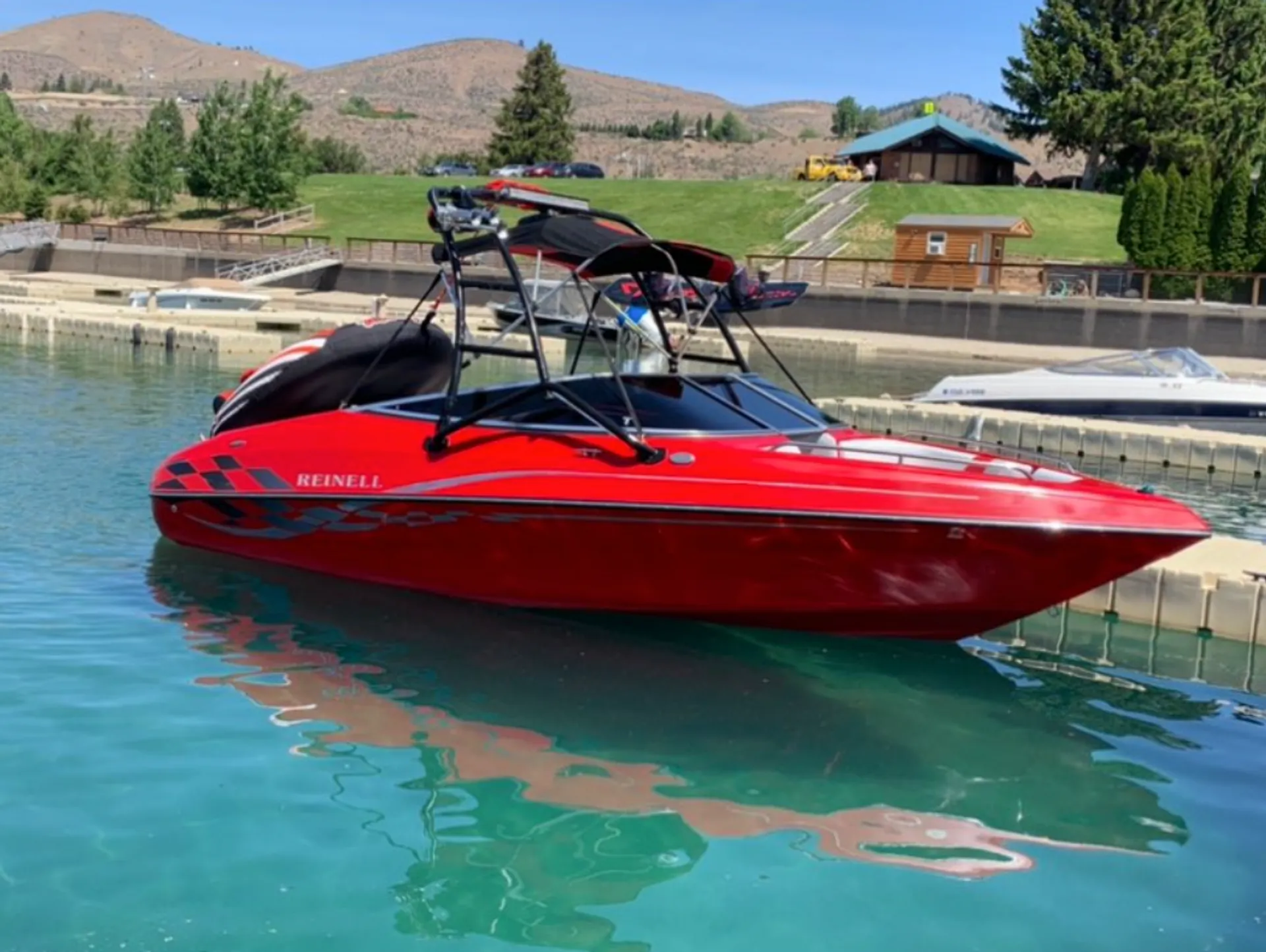 Reinell by Kal Kustom 200LSE in East Wenatchee, WA