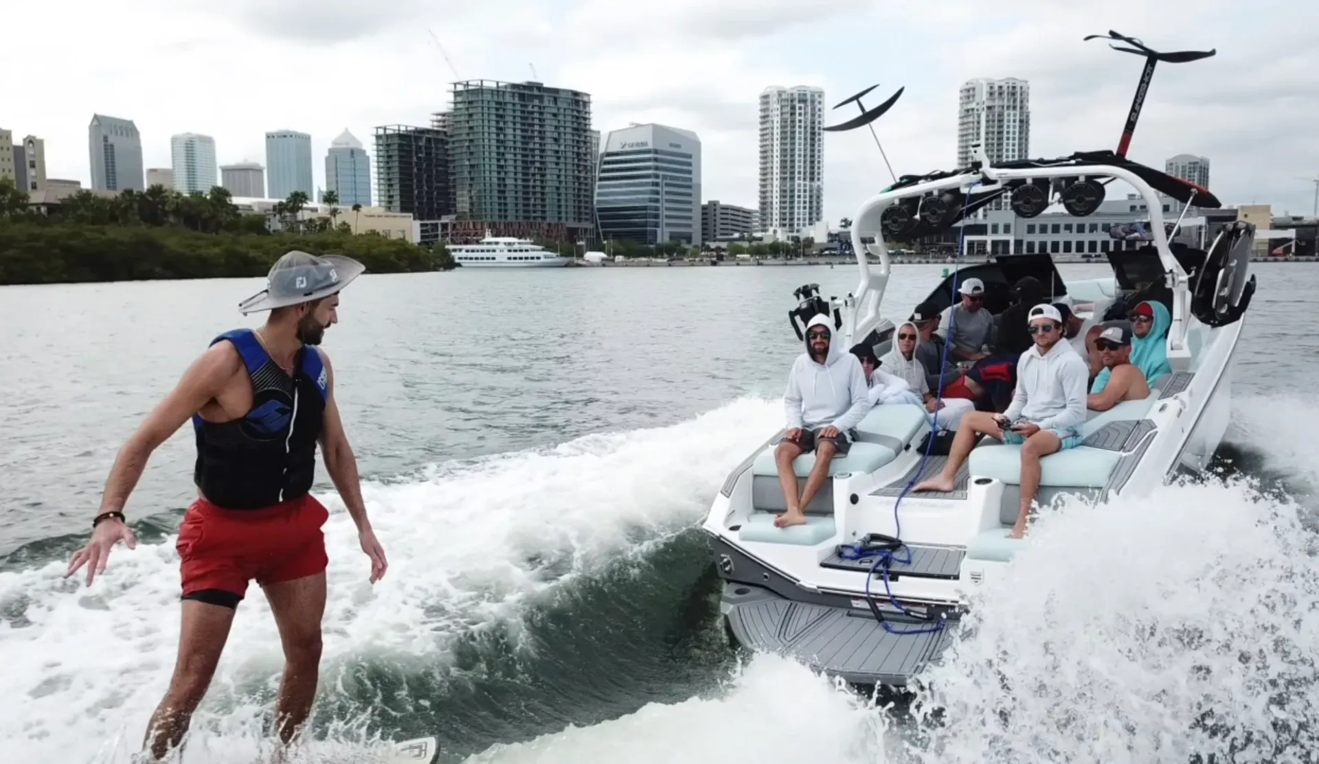 Super Air Nautique G23