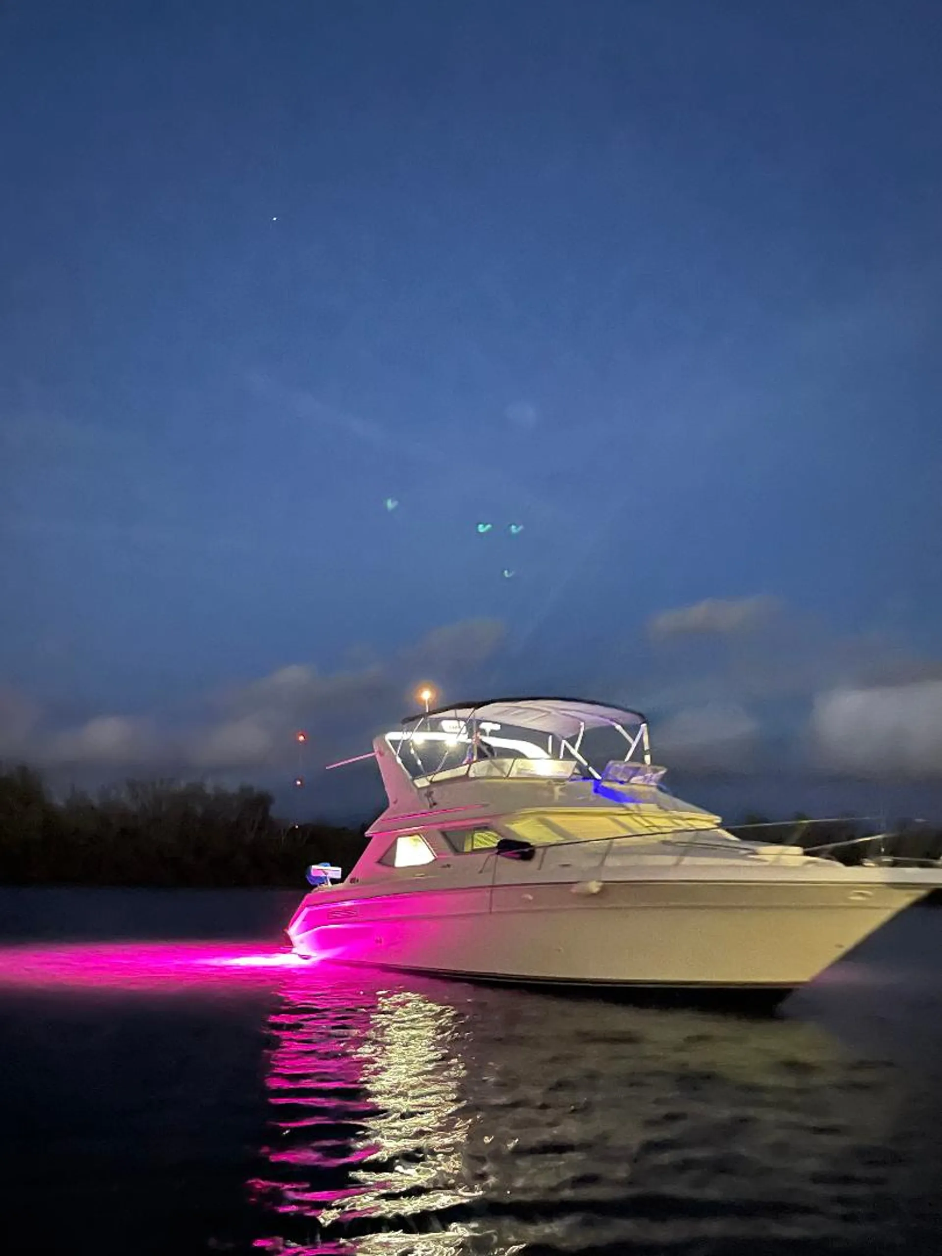 48’ Yacht. $100 OFF WEEKDAYS !!! 👌Great prices... 13 Guests