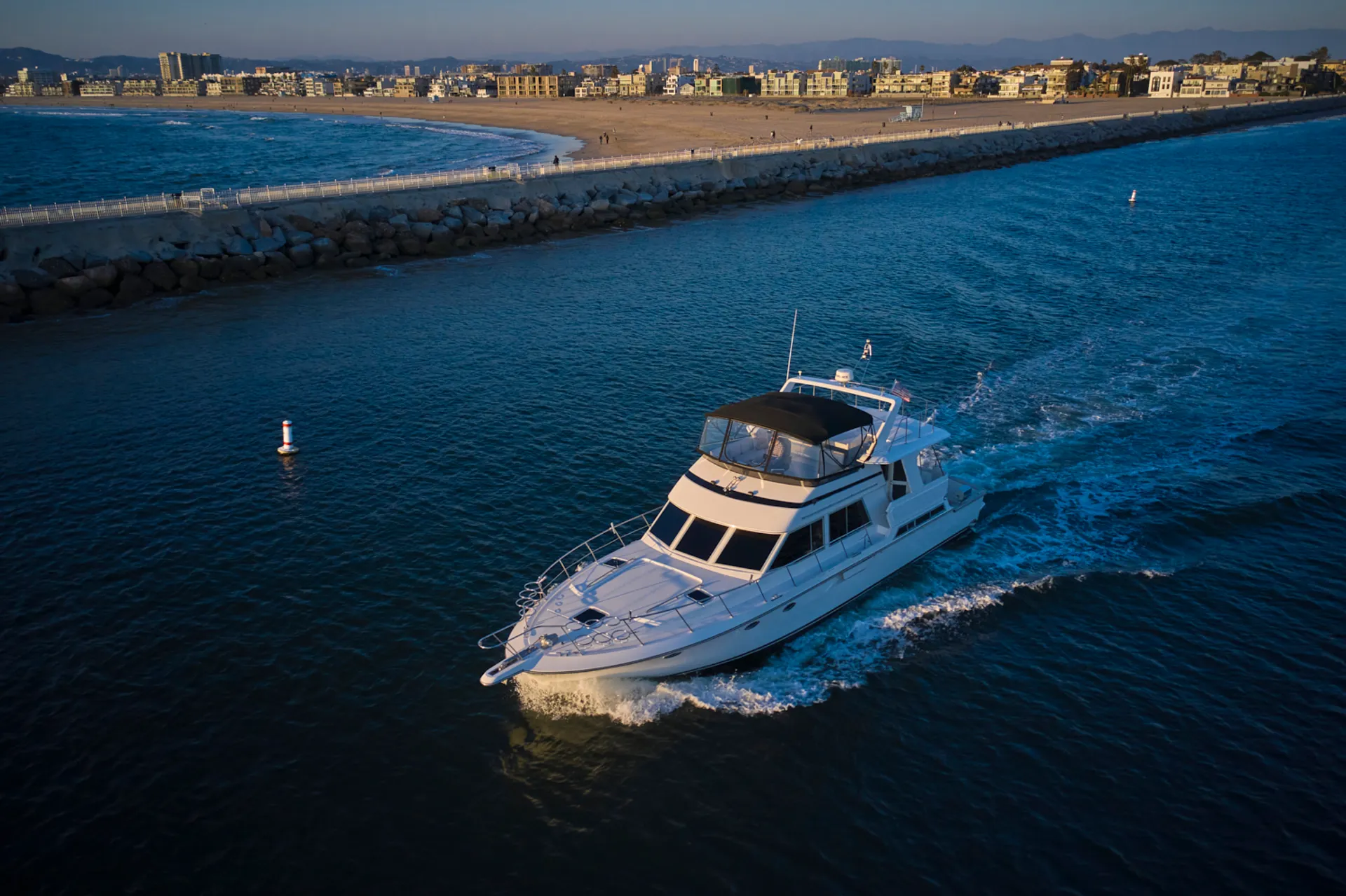 Ultimate Charter on Spacious 57’ Luxury Yacht