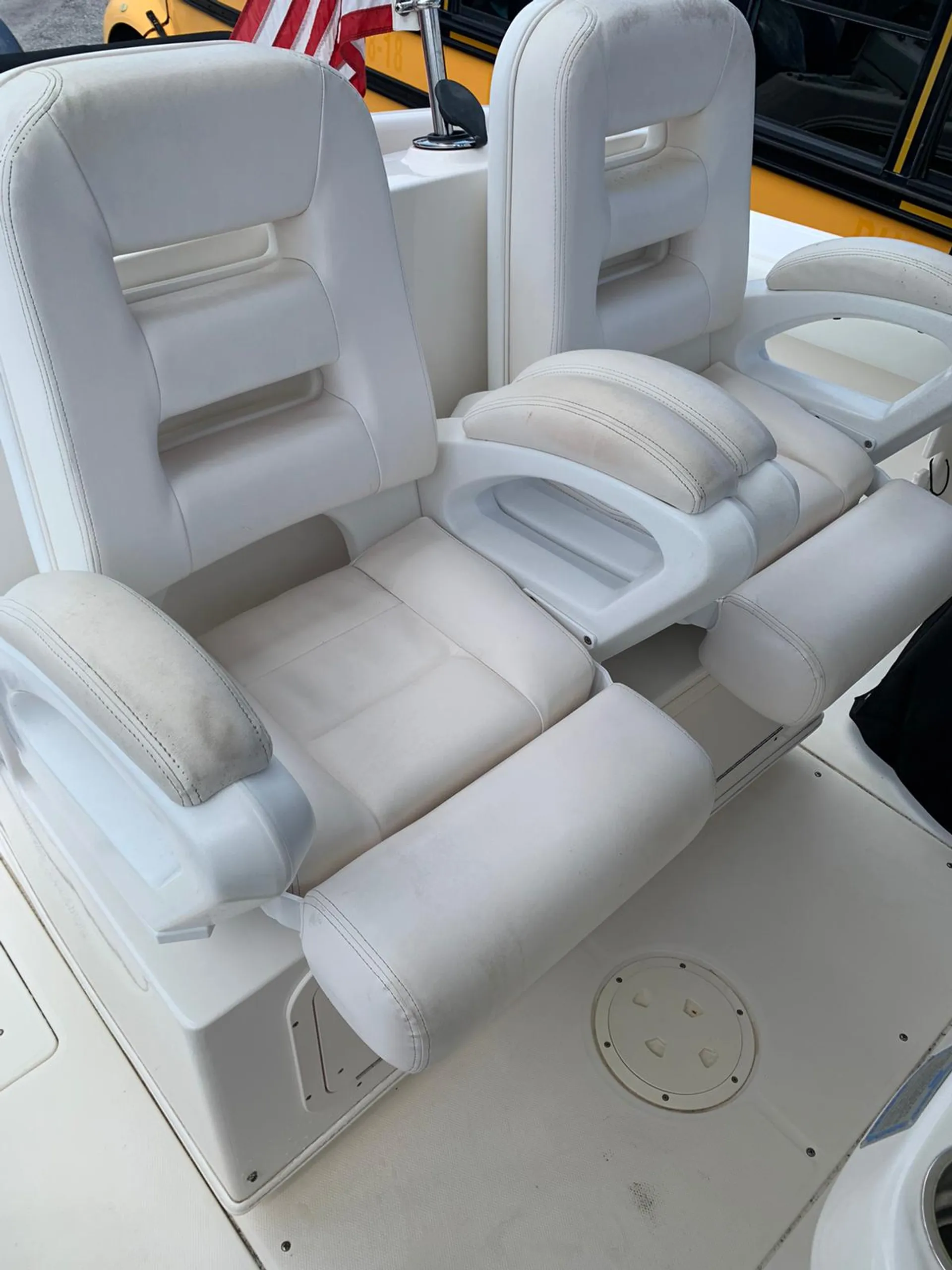 Robalo 300 CC W/2-250 4-S in Riviera Beach, FL — photo 6