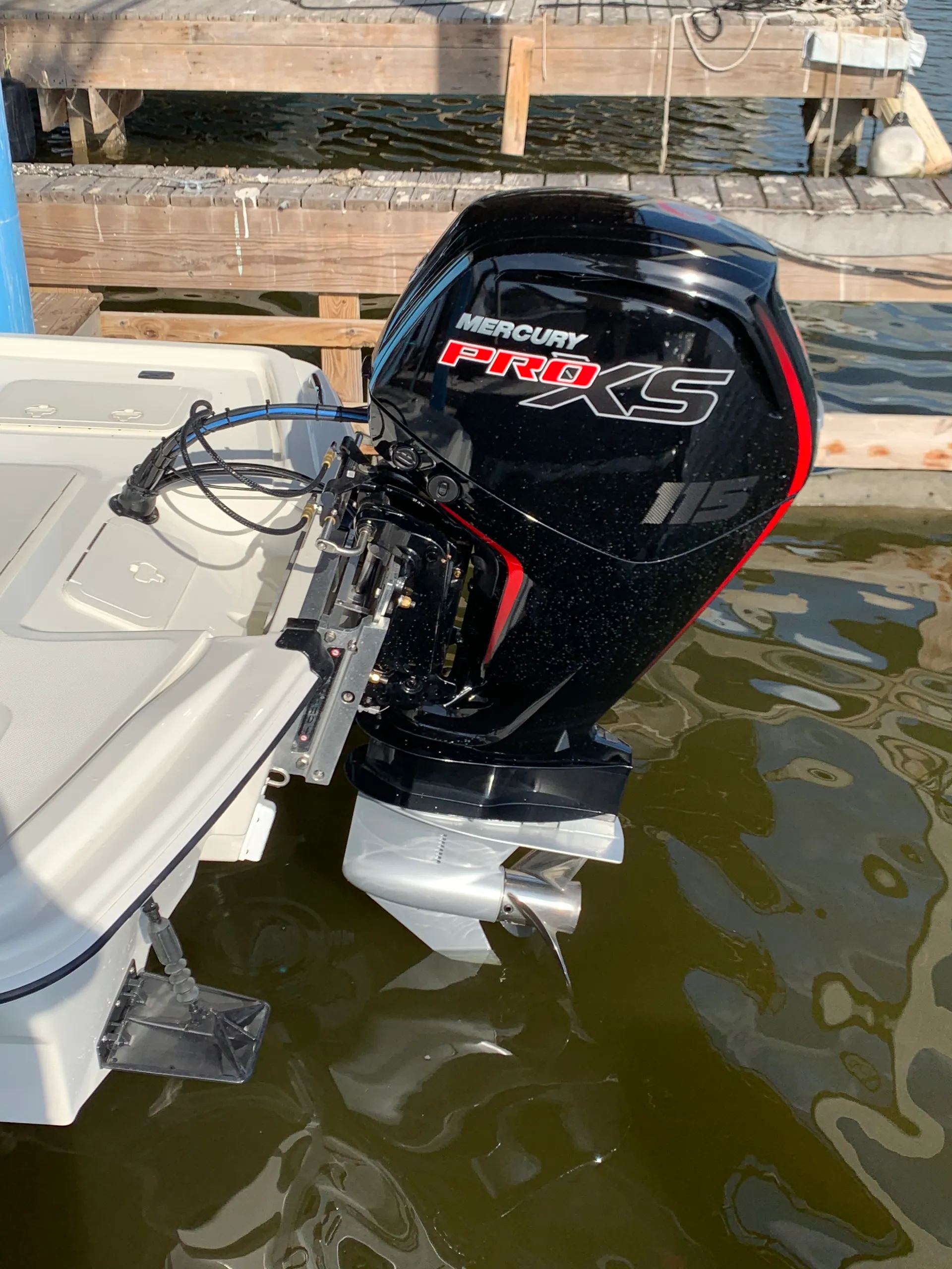 Mako Pro Skiff 19 CC in Port Mansfield, TX — photo 2