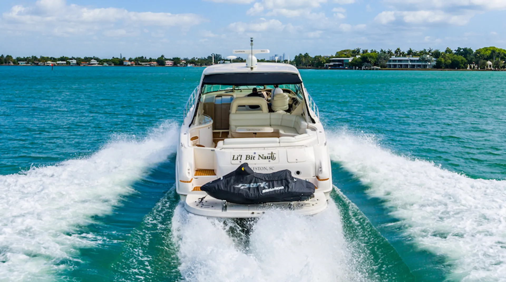 Sea Ray Boats 550 Sundancer in Miami, FL — photo 7