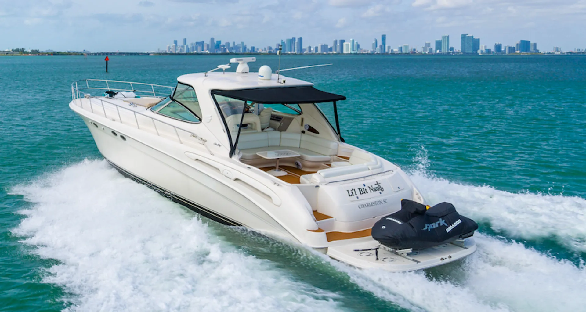 Sea Ray Boats 550 Sundancer in Miami, FL — photo 6