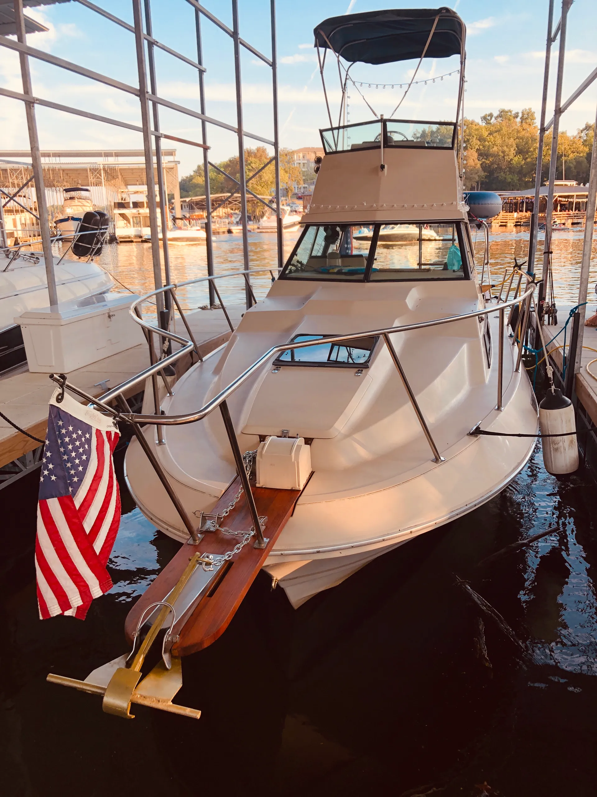 30' Sport Yacht. Come Live the Yacht Life!