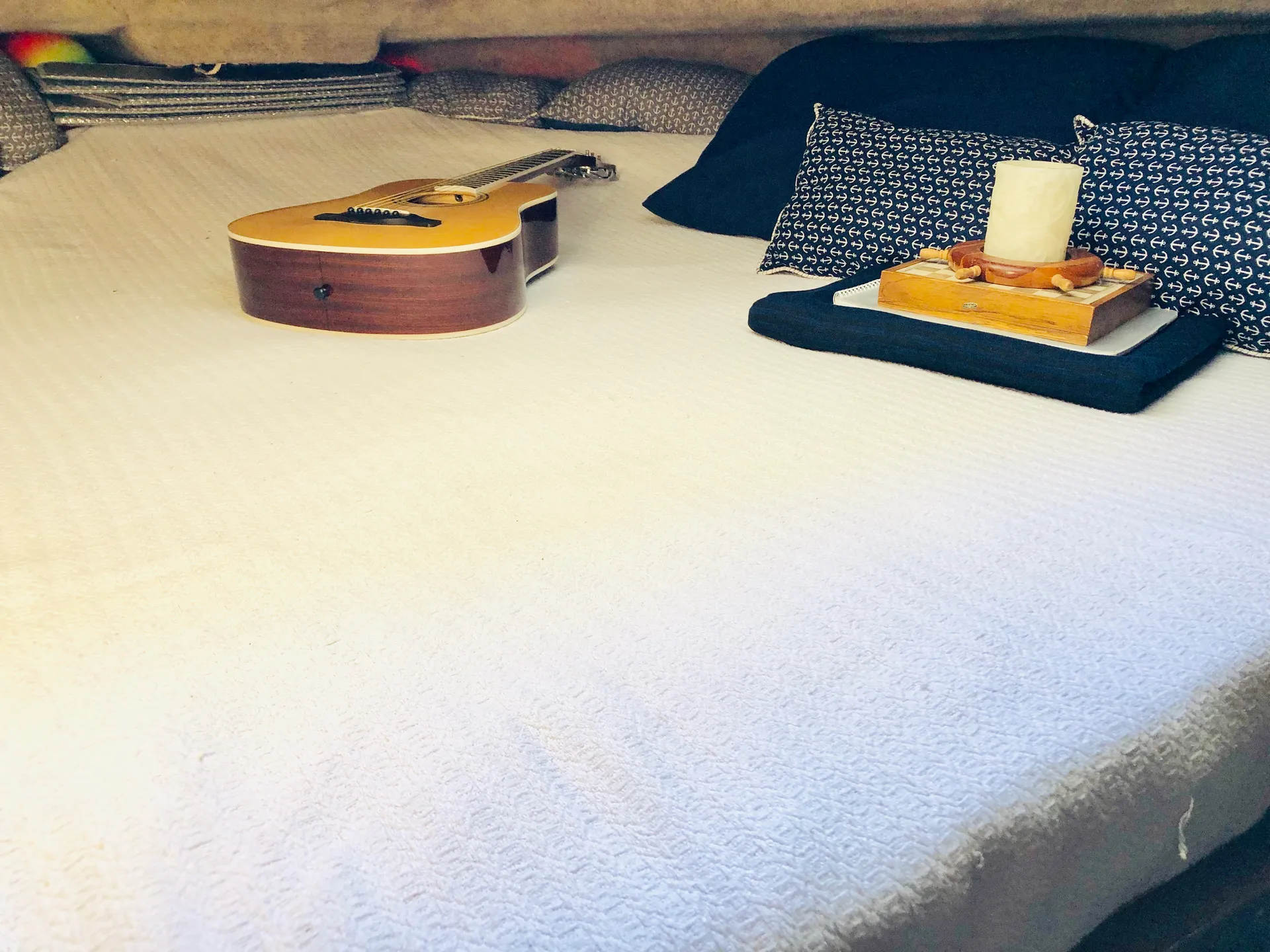 30' Sport Yacht. Come Live the Yacht Life!