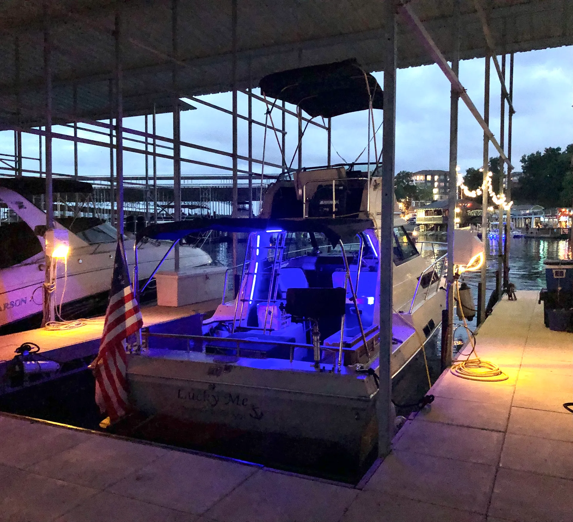 30' Sport Yacht. Come Live the Yacht Life!