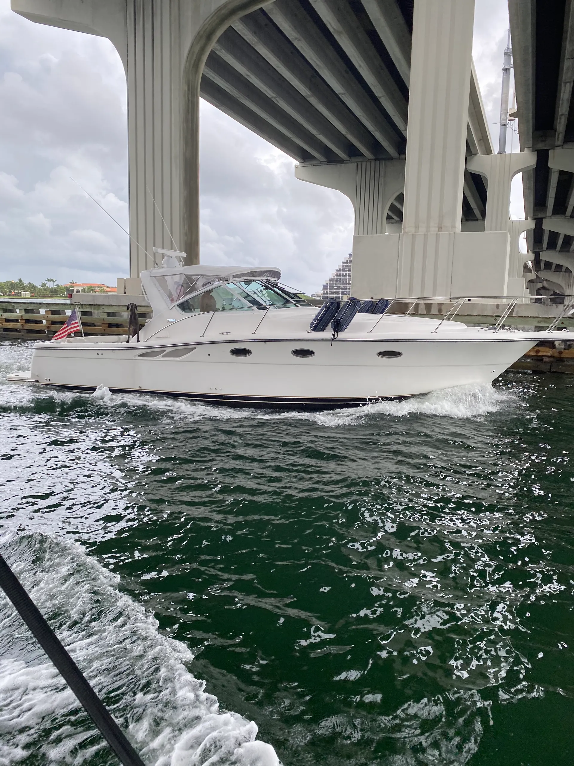 Tiara Yachts 3800 Open (Cummins) in Merritt Island, FL — photo 5