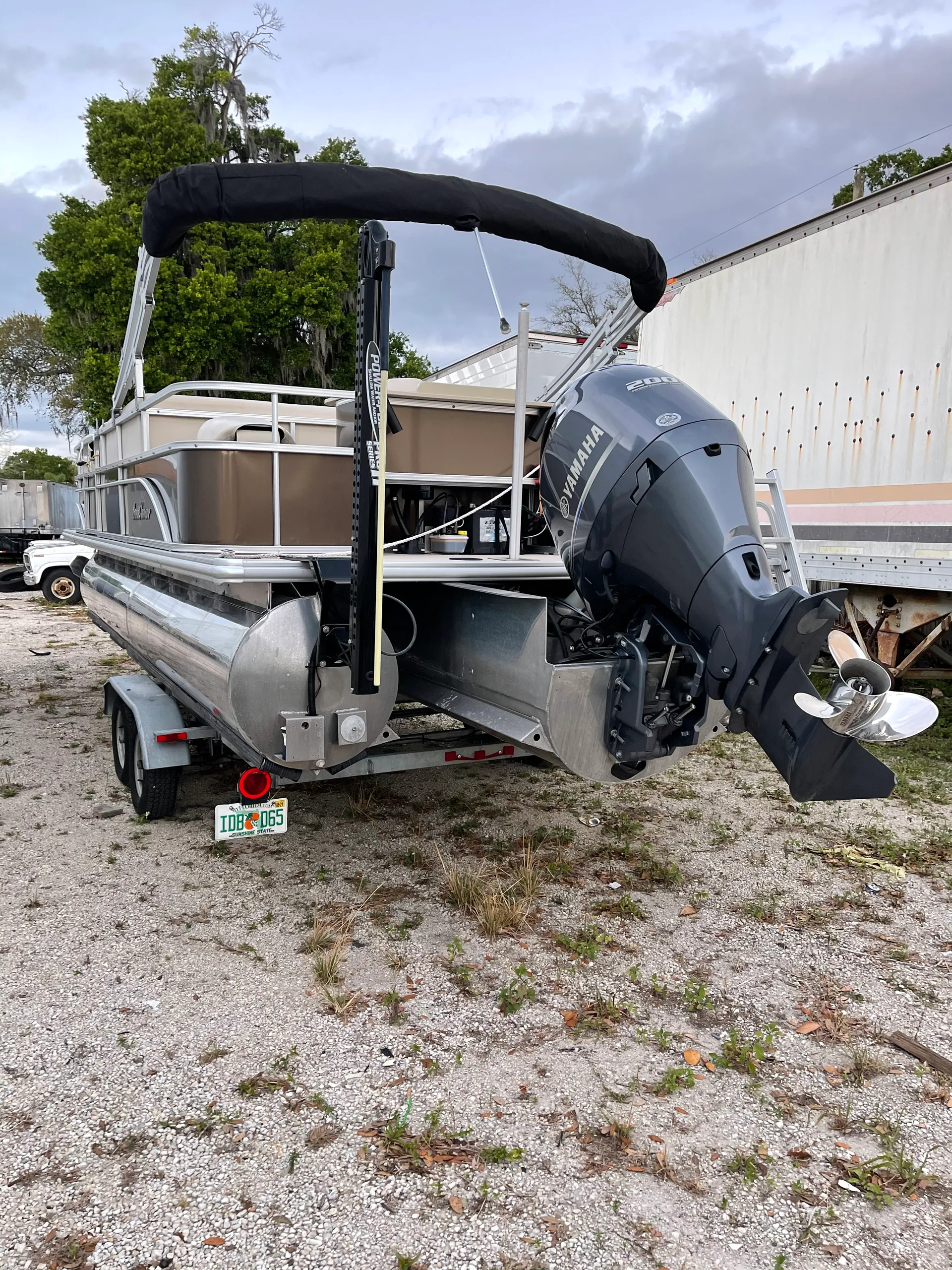 SUNCHASER BY SMOKER CRAFT 820 OASIS FISH-N-CRUISE in Tampa, FL — photo 2