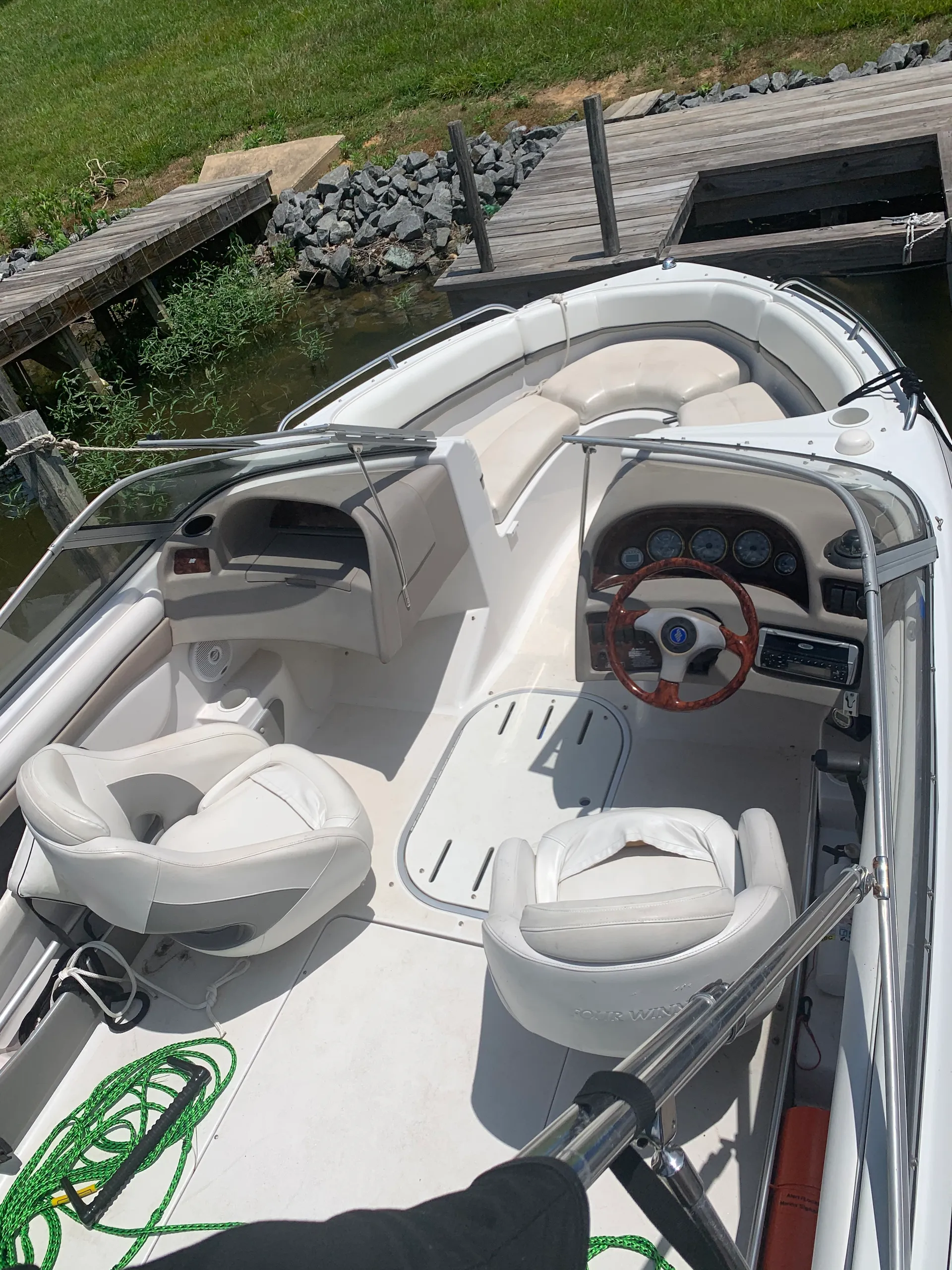 Four Winns Boats Horizon 190 in Mineral, VA — photo 3