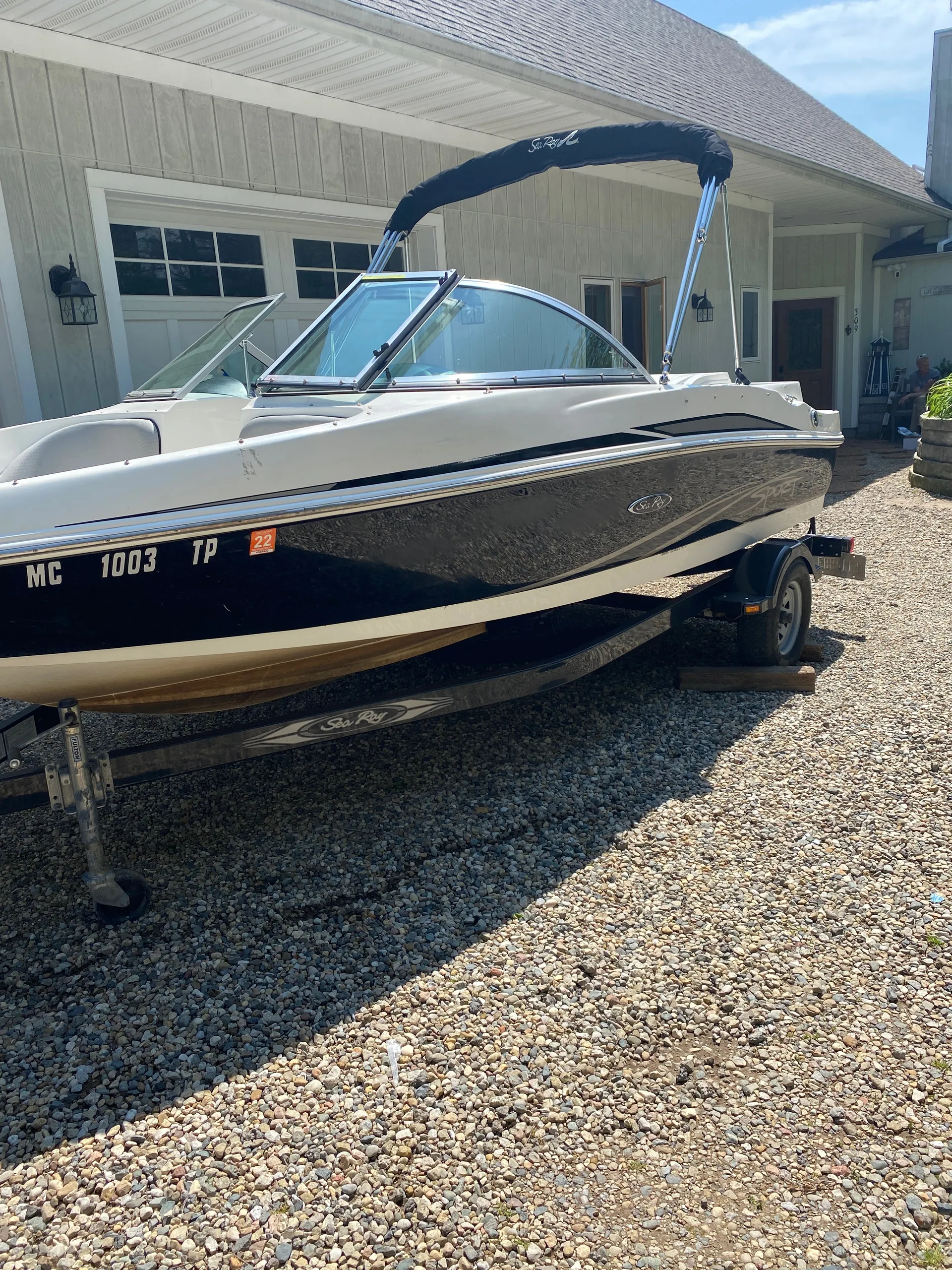 SeaRay on the Galien (available with airbnb only!)