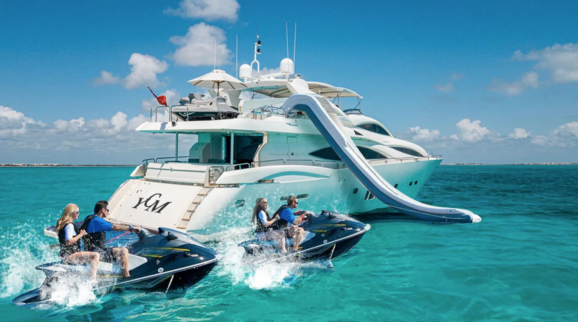 Superyacht Sunseeker 105' Bahamas Charter