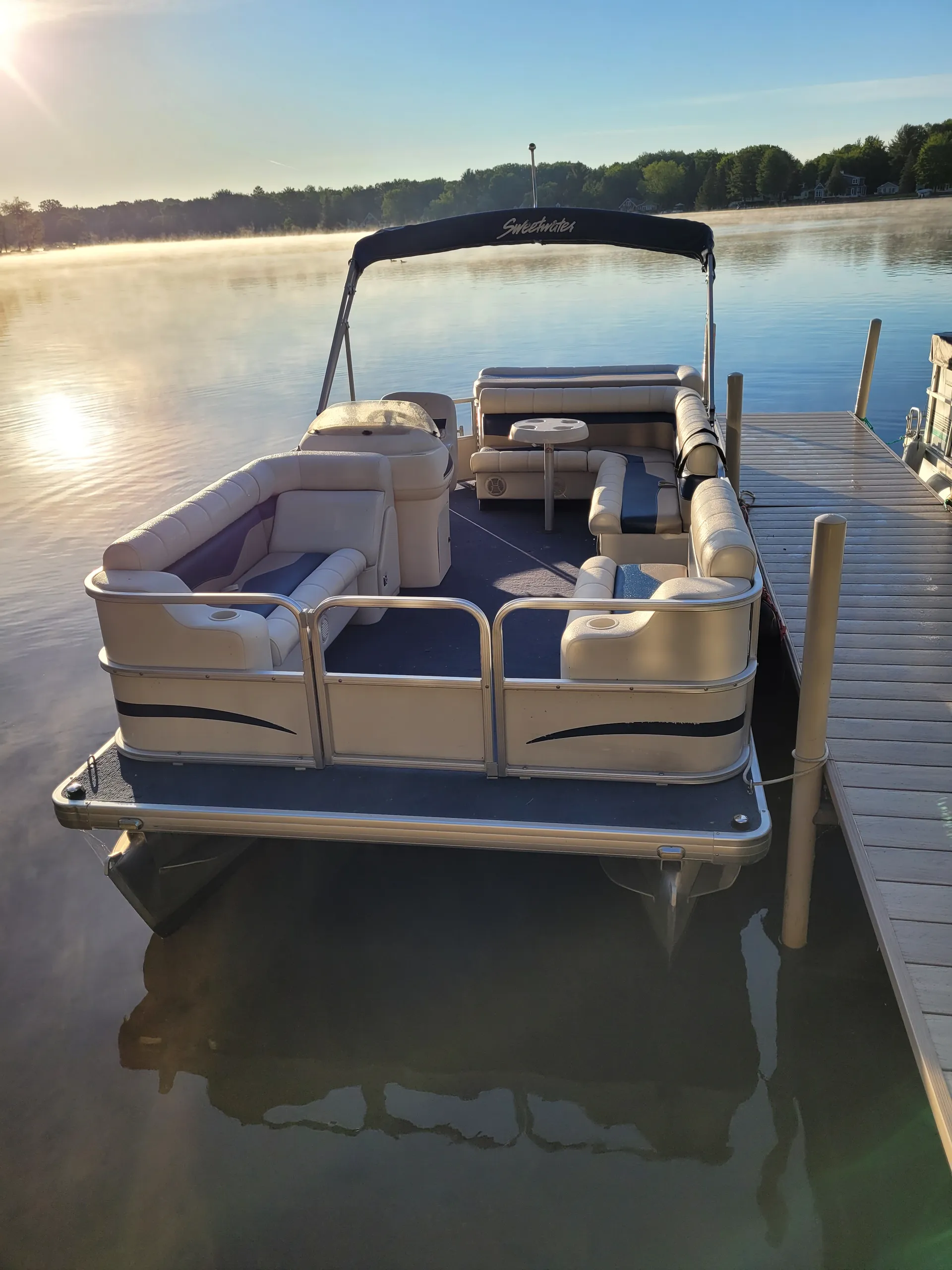 Godfrey Marine Sweetwater 180 EX in Gladwin, MI — photo 4