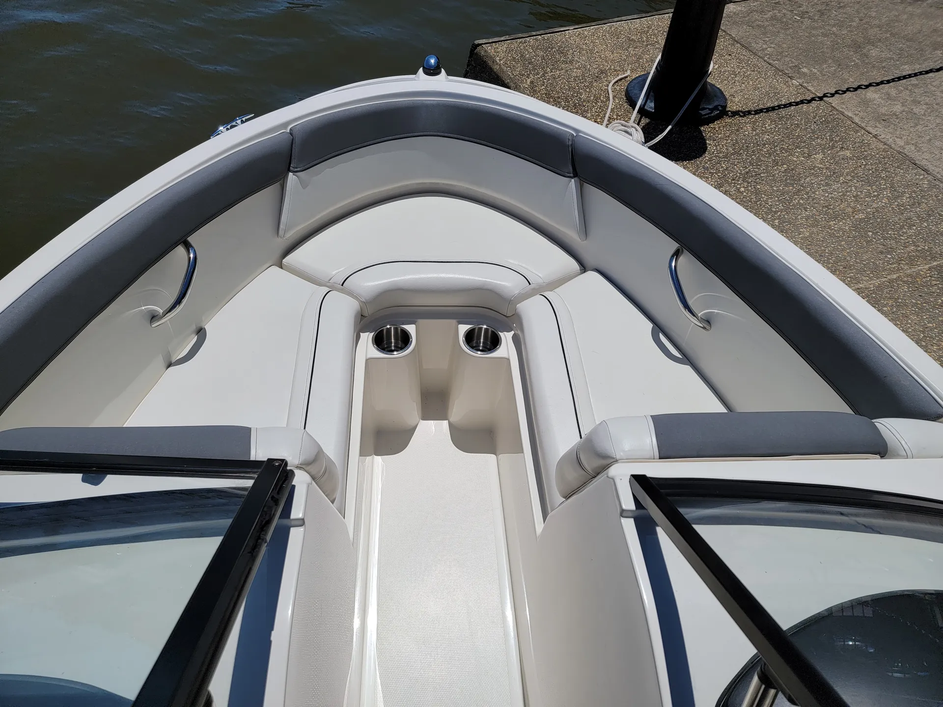 Bayliner Bowrider 180 – Sunny Days, Smooth Waves, DC Waterways!