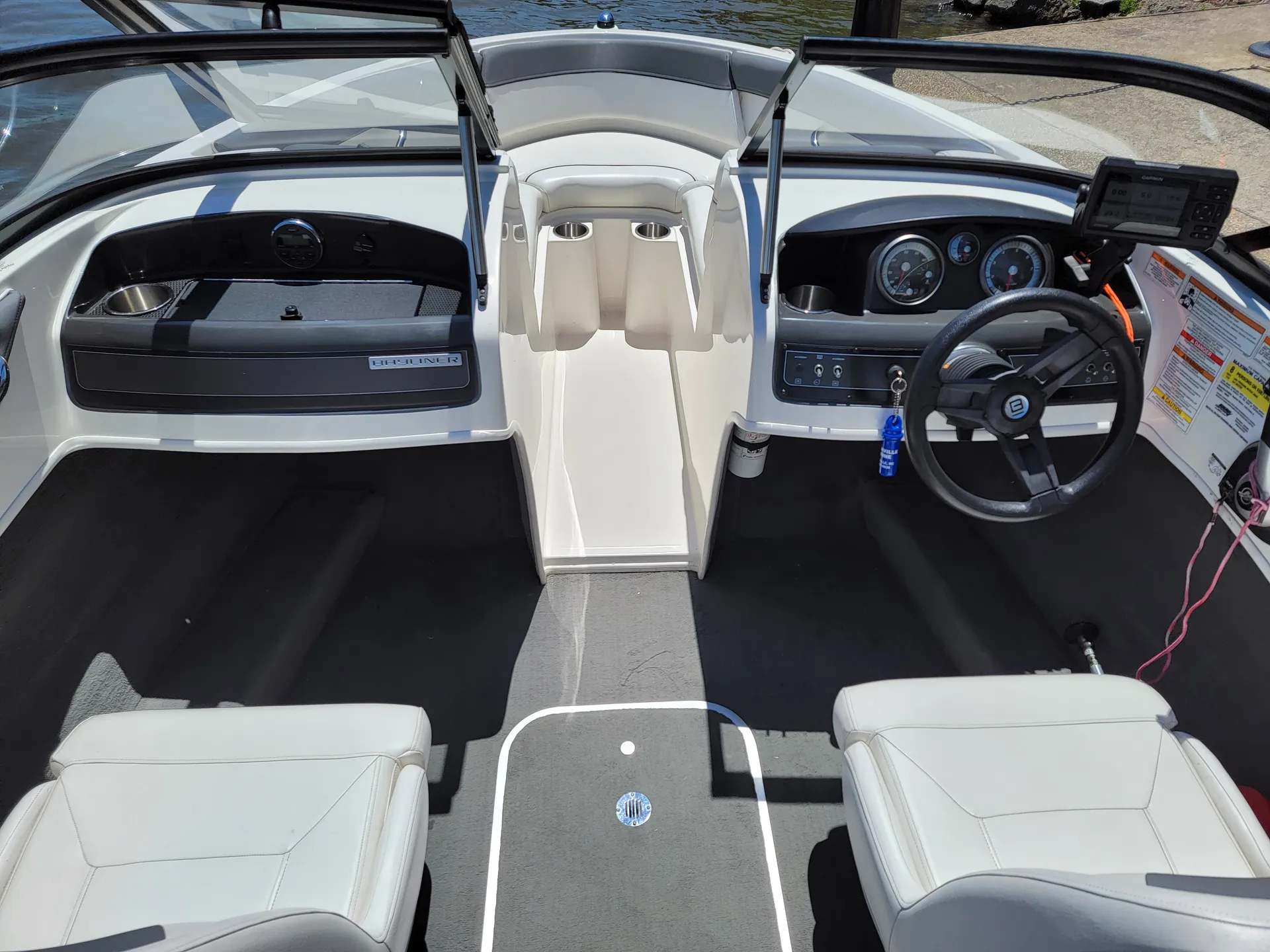 Bayliner Bowrider 180 – Sunny Days, Smooth Waves, DC Waterways!