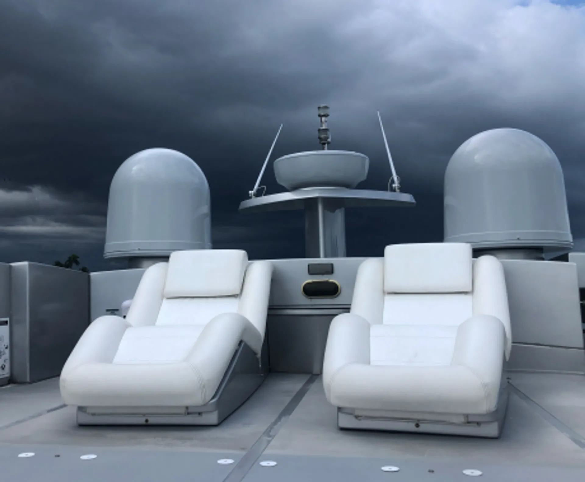 Pershing 90' Pershing in Nassau, New Providence — photo 6