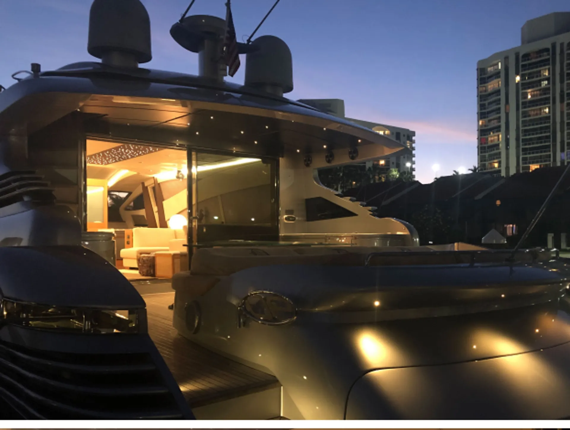 Pershing 90' Pershing in Nassau, New Providence — photo 10