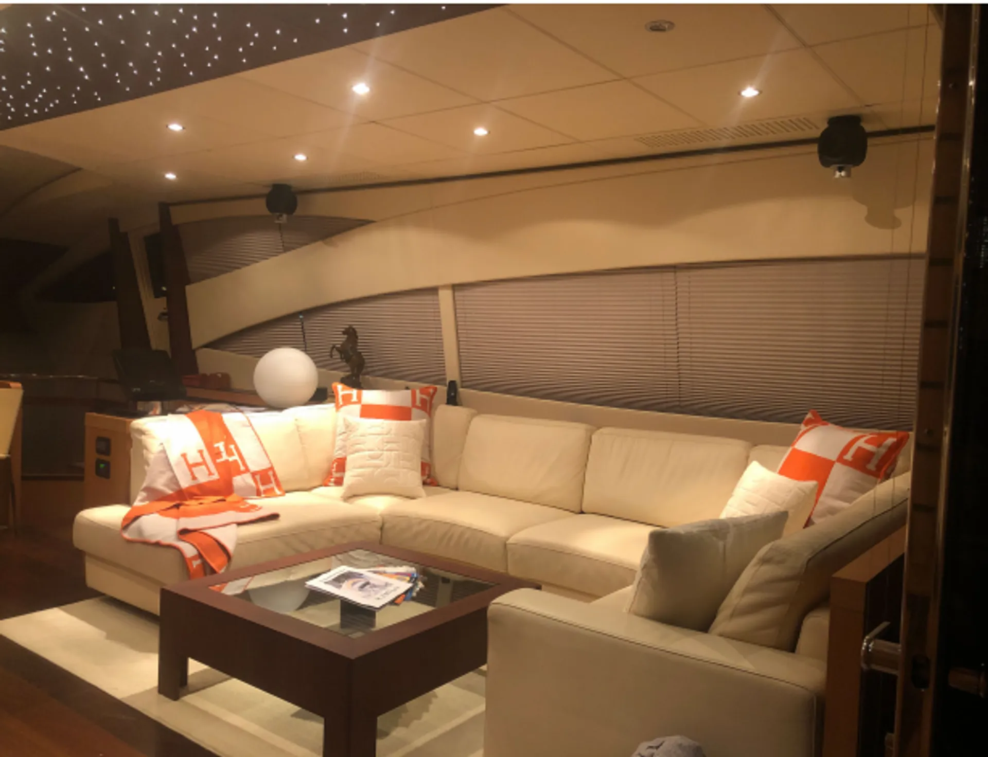 Pershing 90' Pershing in Nassau, New Providence — photo 8