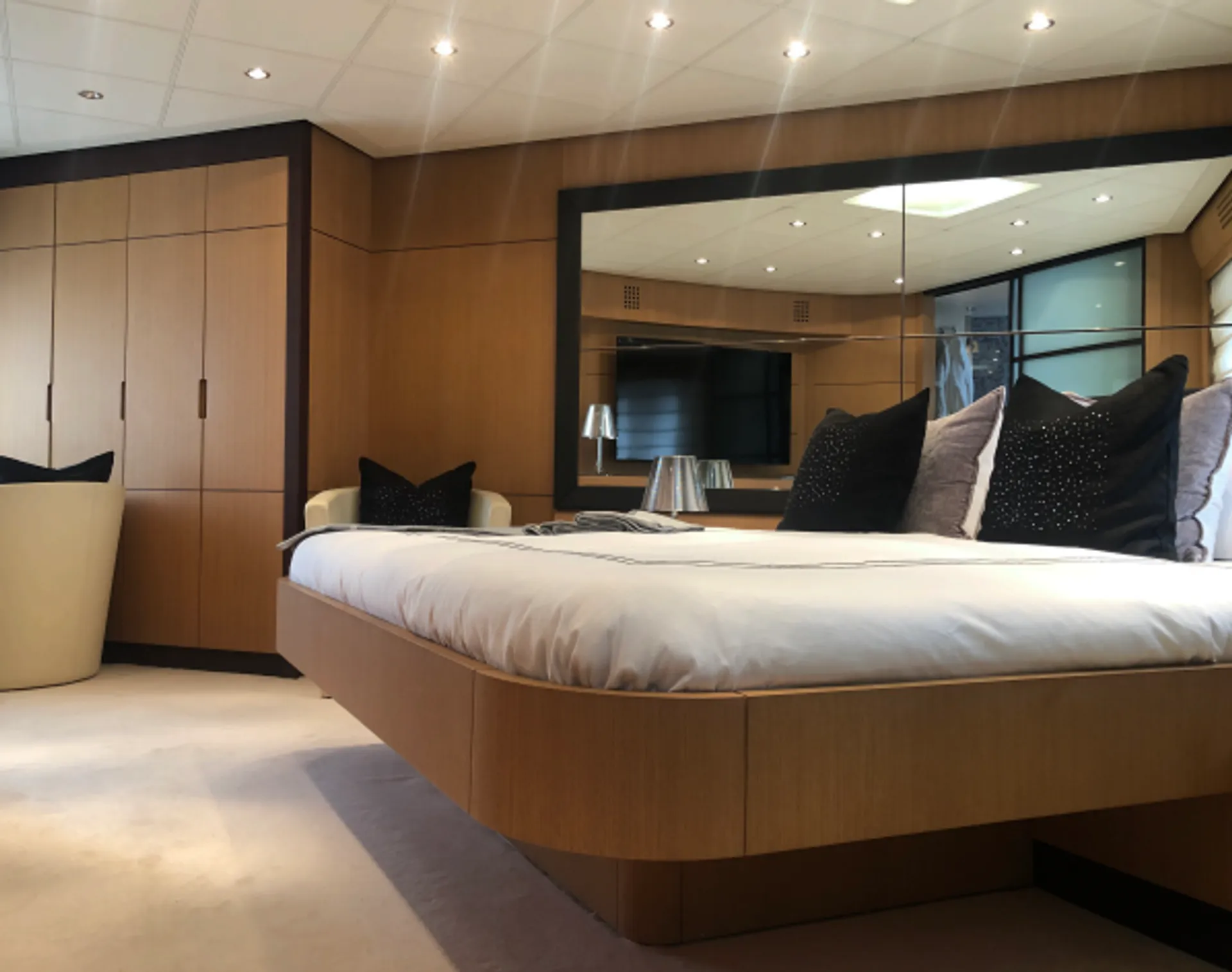 Pershing 90' Pershing in Nassau, New Providence — photo 7