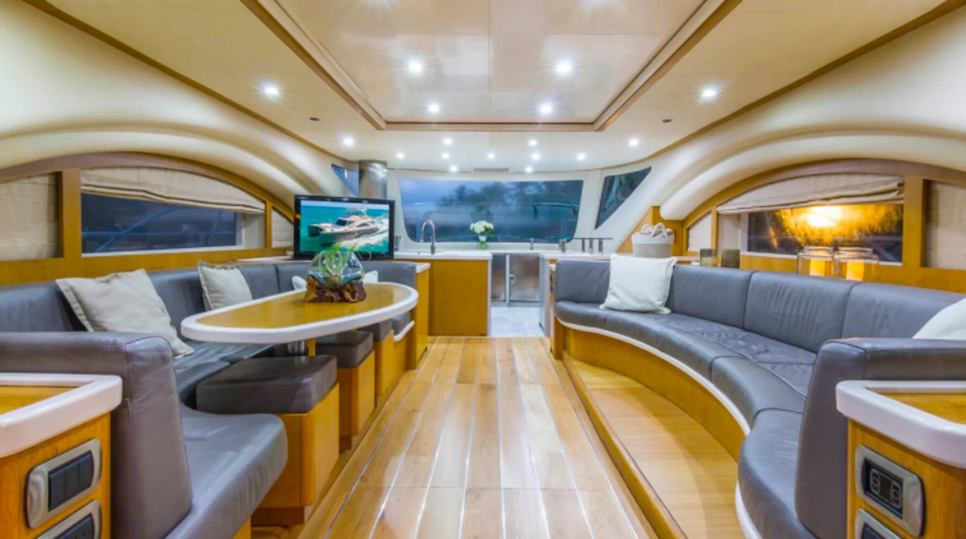 Azimut Yachts 70 Sea Jet in Miami Beach, FL — photo 2