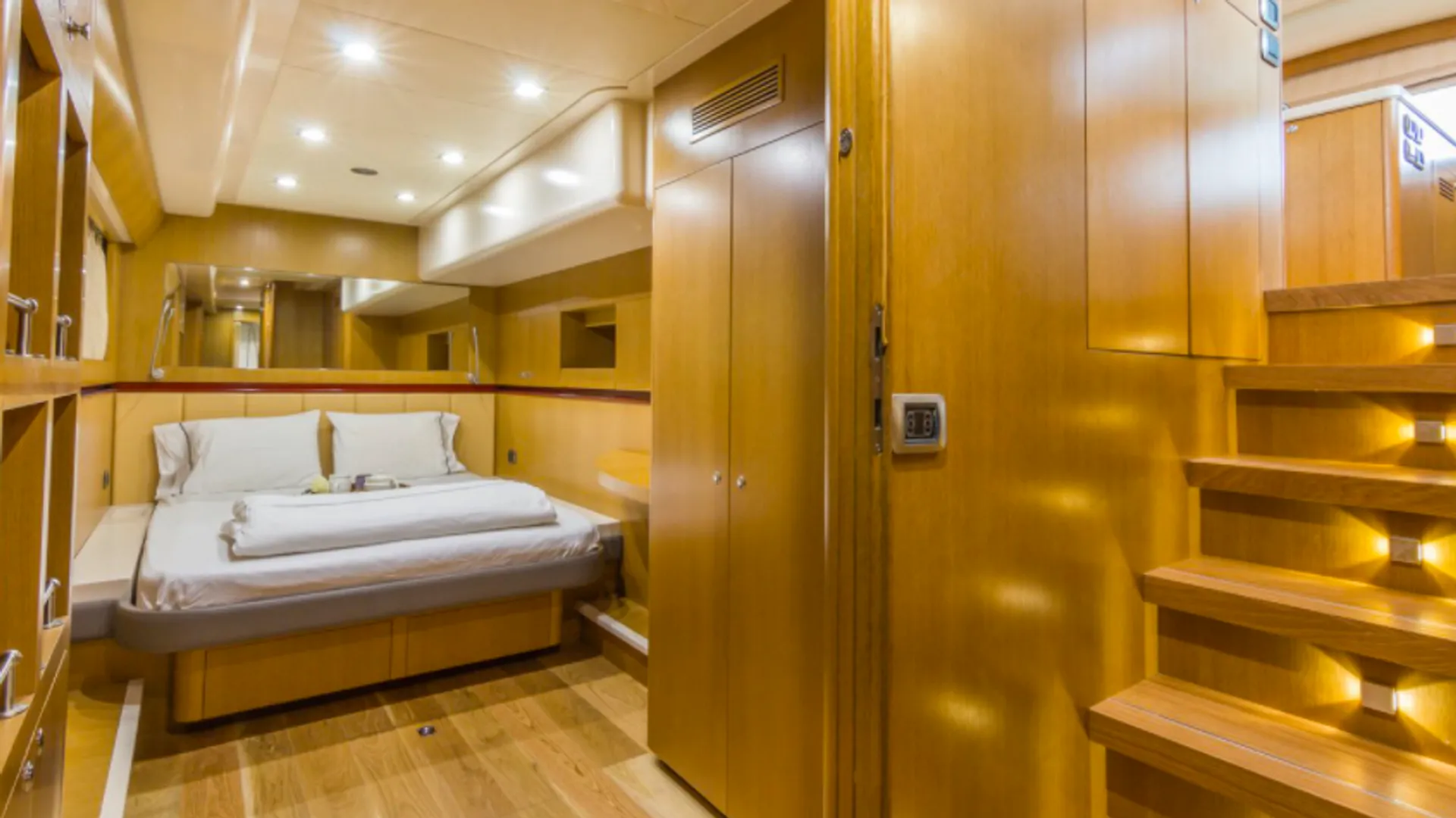 Azimut Yachts 70 Sea Jet in Miami Beach, FL — photo 8