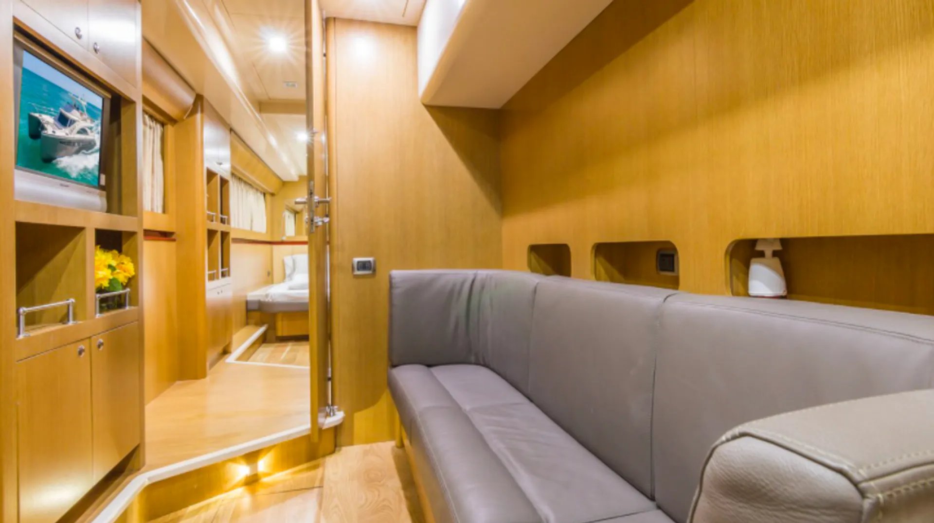 Azimut Yachts 70 Sea Jet in Miami Beach, FL — photo 10